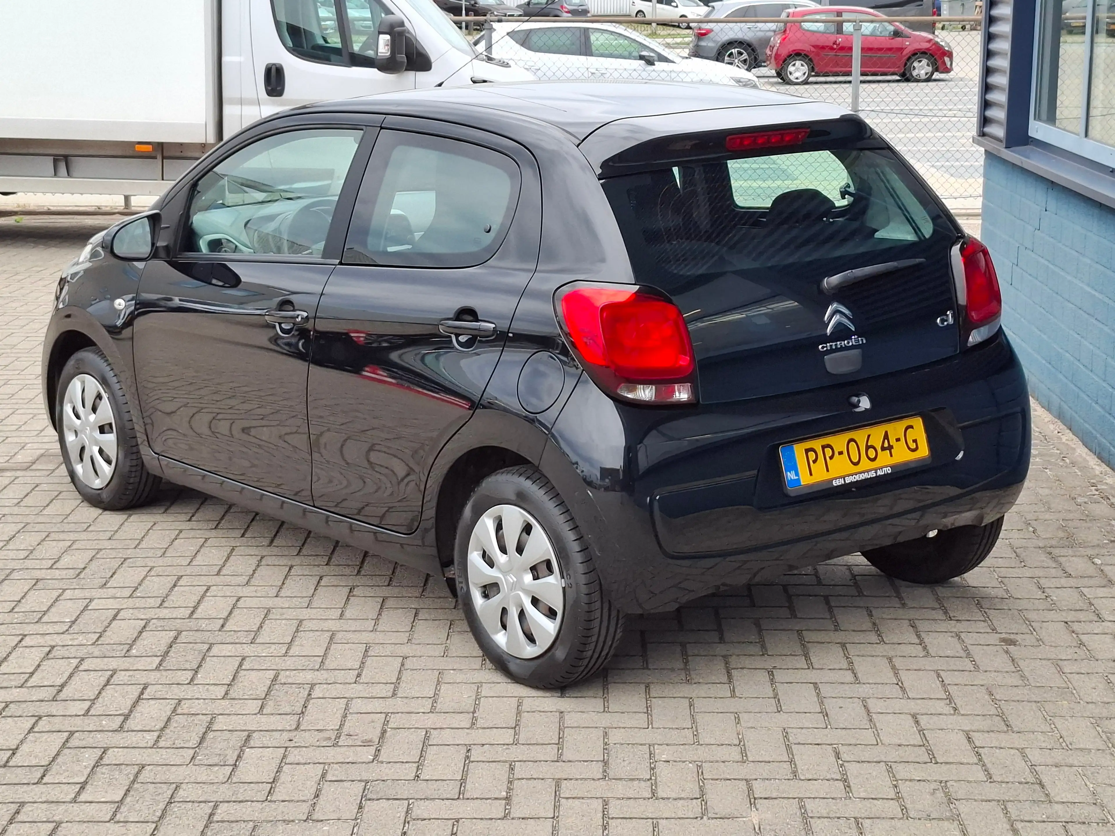 Citroen C1 1.0 e-VTi Feel | Achterbank in delen neerklapbaar — photo 2
