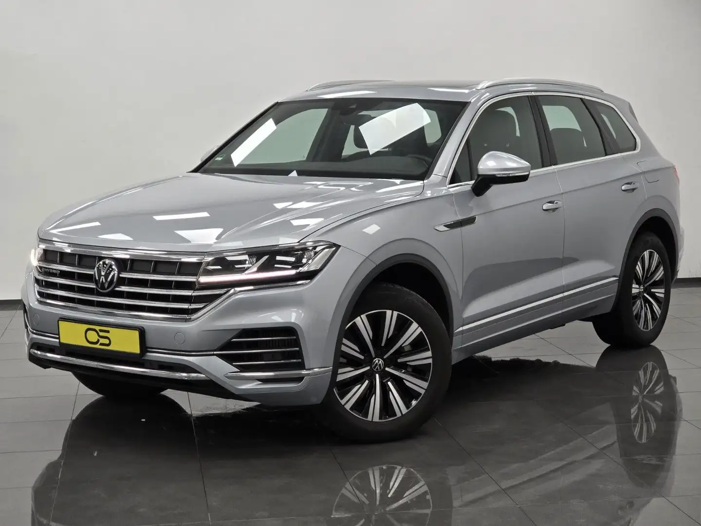 Volkswagen Touareg 4Motion eHybrid R-Line Garantie Pano LED Argent - 2