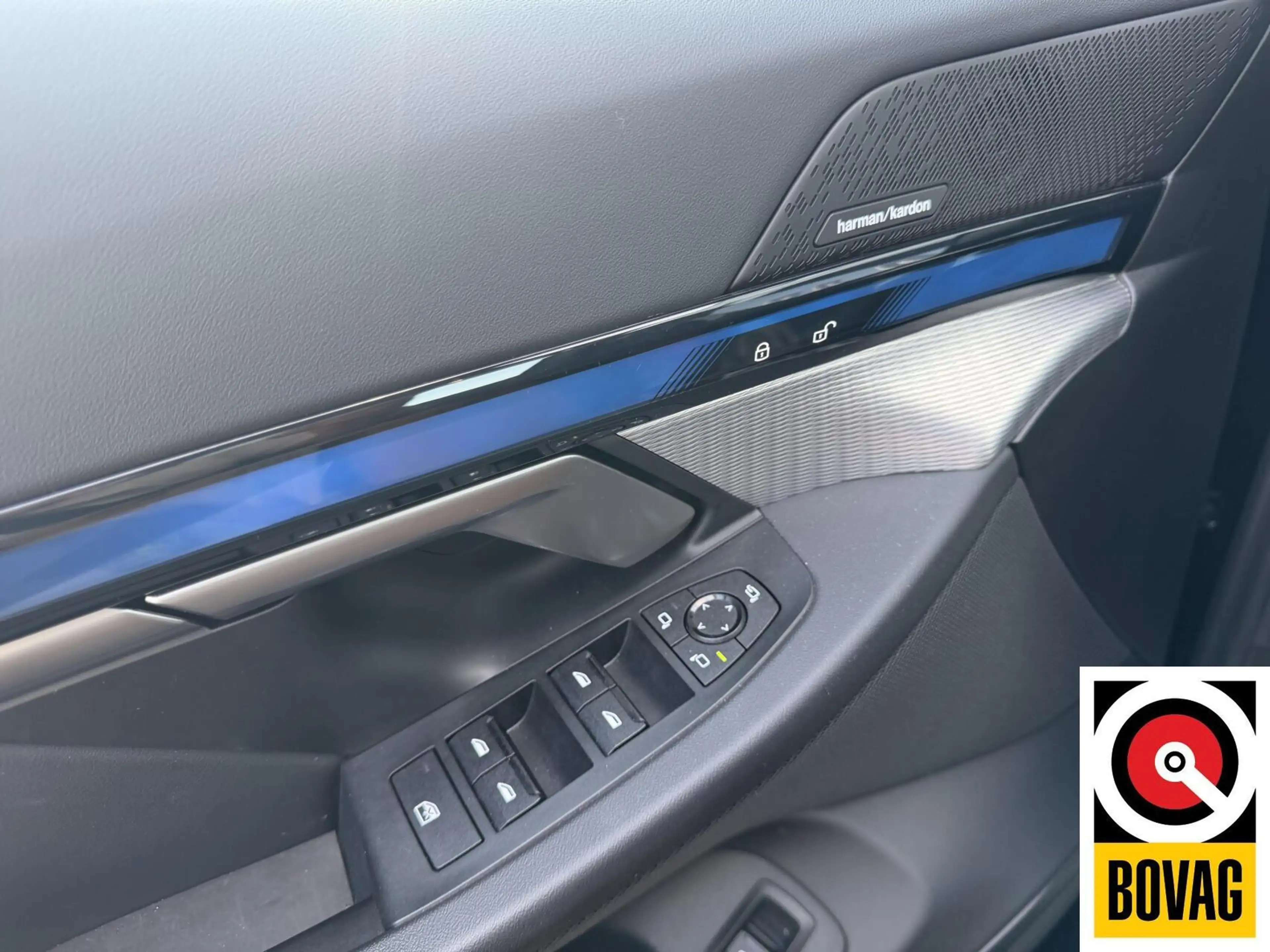 BMW i5 eDrive40 84 kWh — photo 15