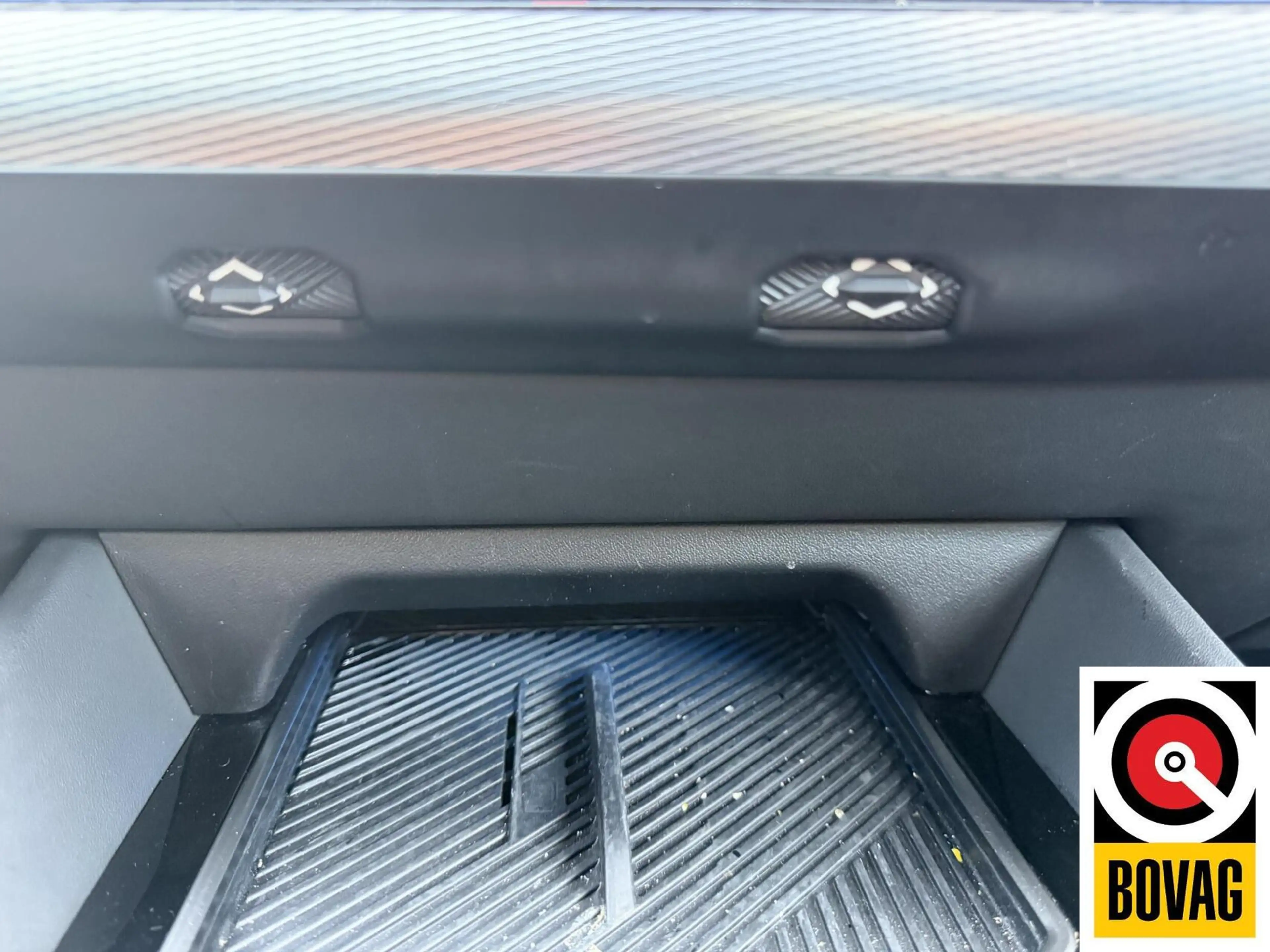BMW i5 eDrive40 84 kWh — photo 27