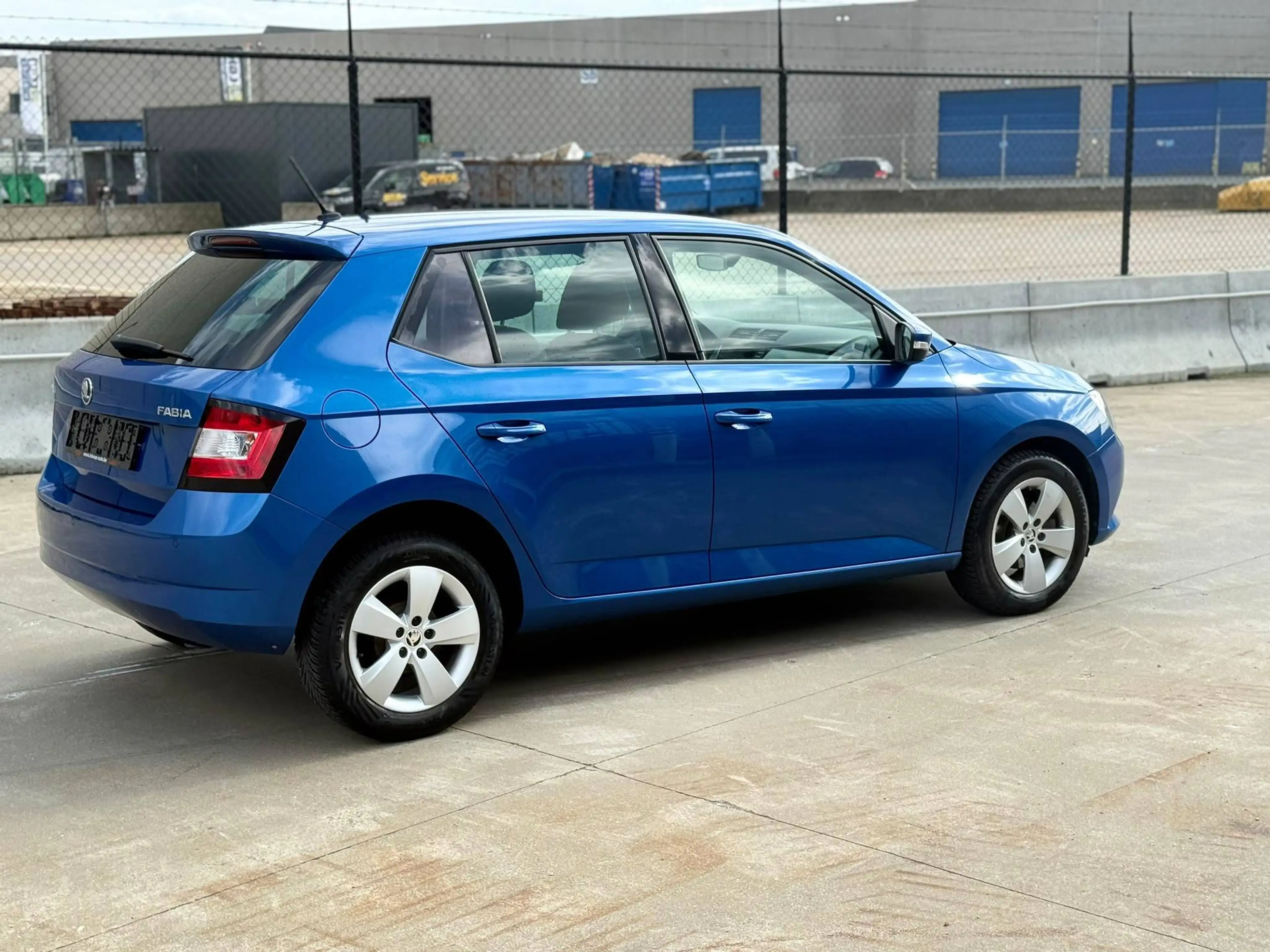 Skoda Fabia Fabia 1.0i Active — photo 6