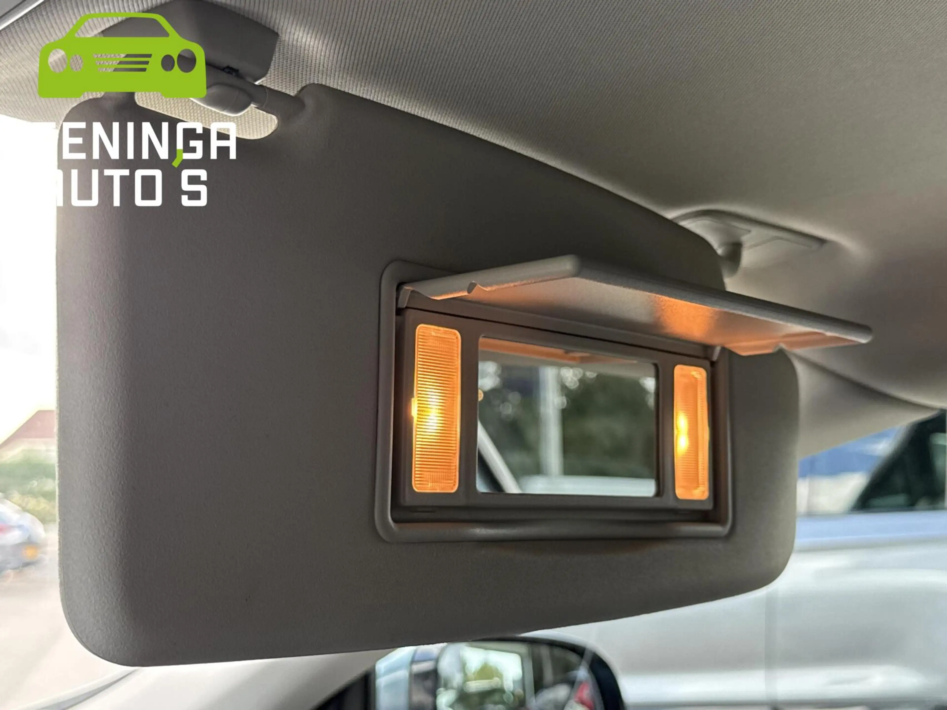 Volvo V40 1.6 T4 Momentum|Clima|Navi|Af.Trekhaak — photo 27