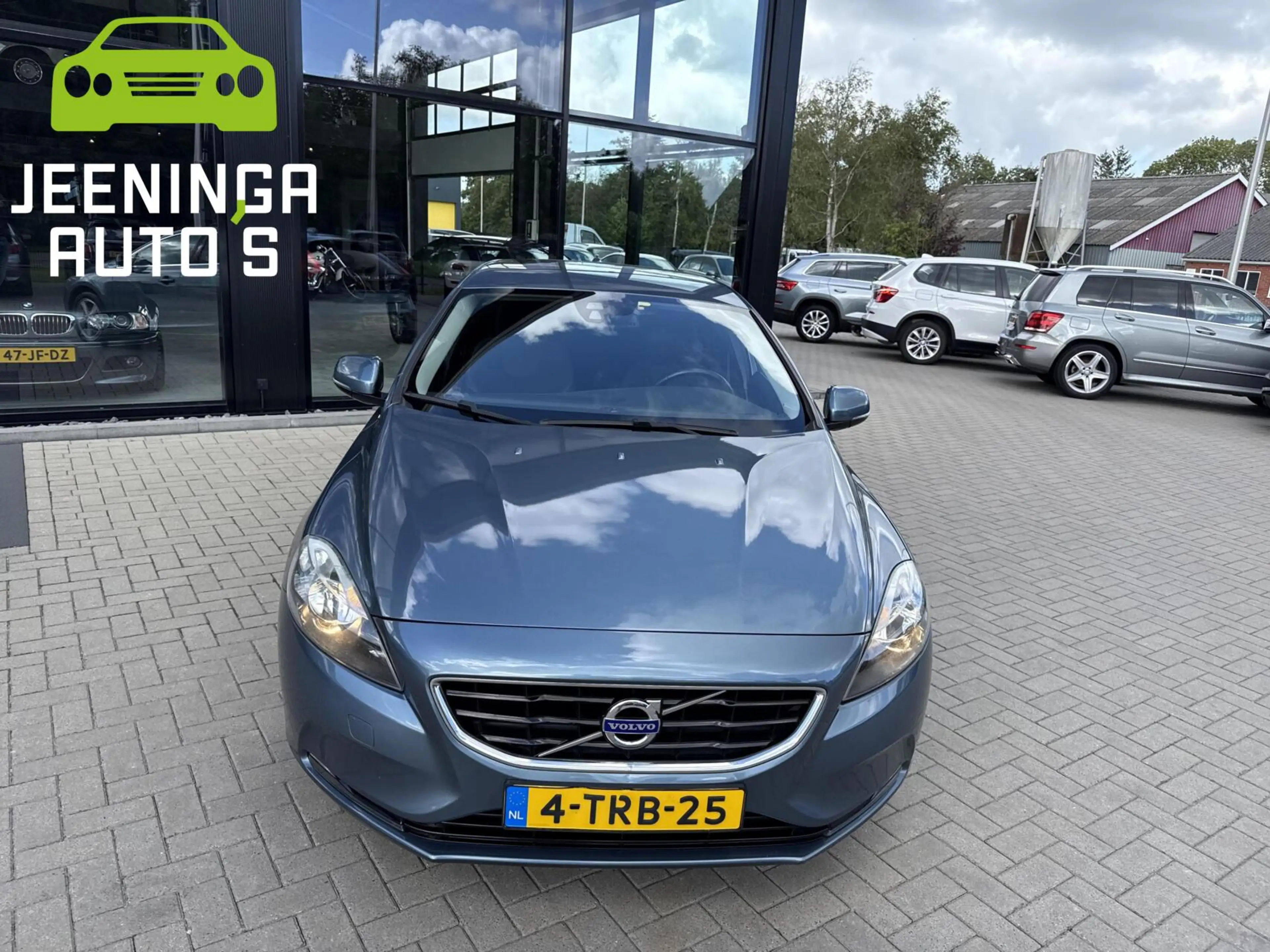Volvo V40 1.6 T4 Momentum|Clima|Navi|Af.Trekhaak — photo 26