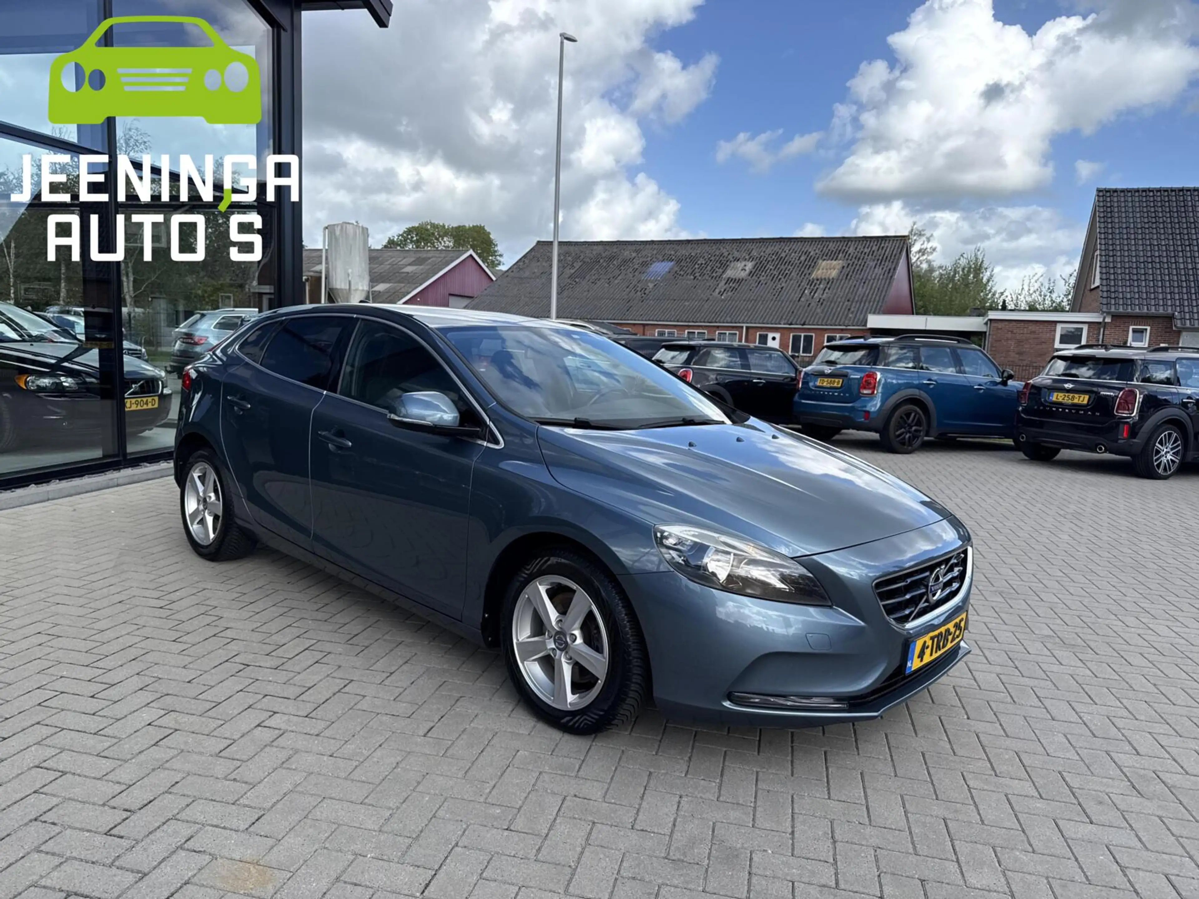 Volvo V40 1.6 T4 Momentum|Clima|Navi|Af.Trekhaak — photo 10