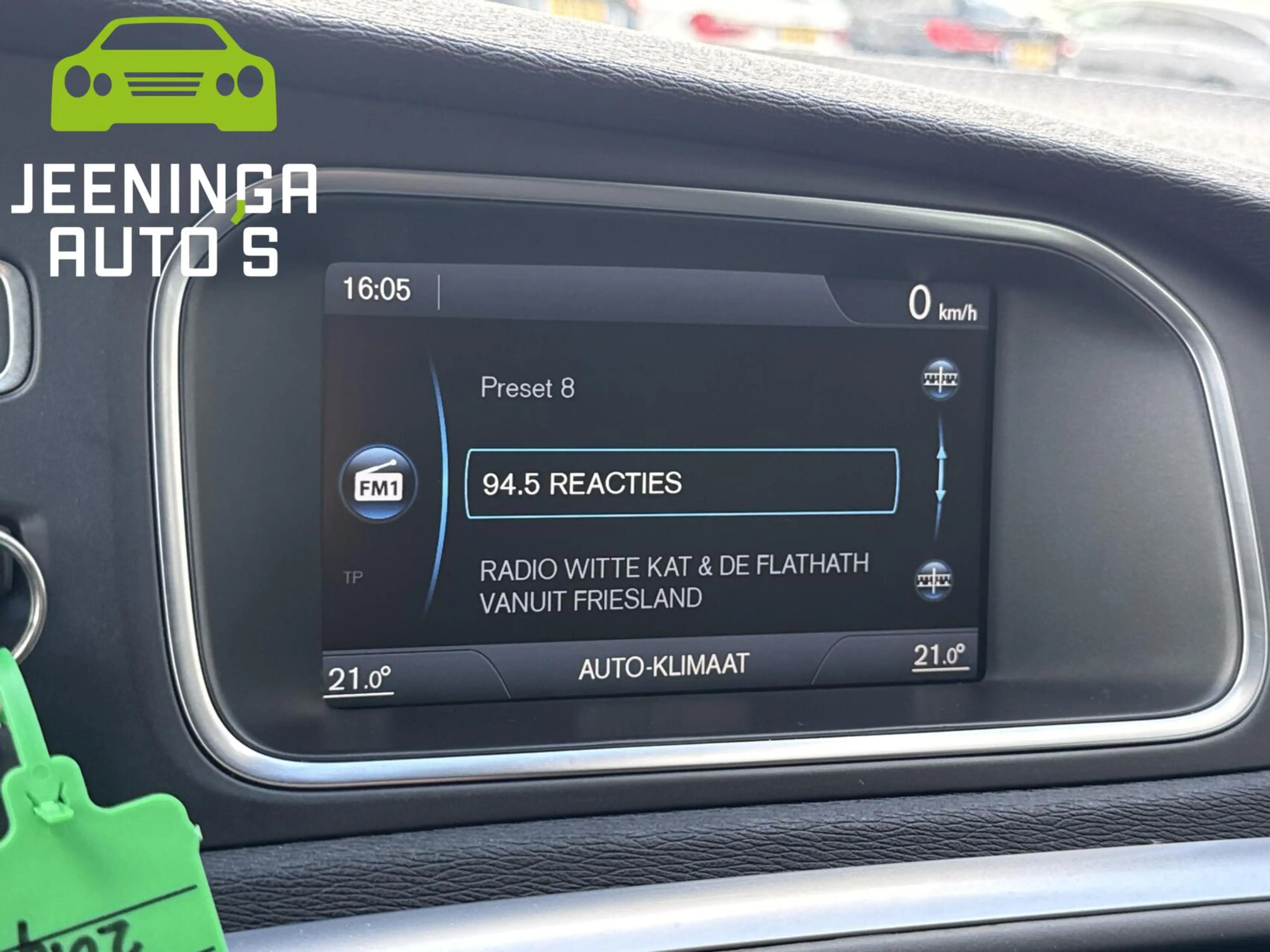 Volvo V40 1.6 T4 Momentum|Clima|Navi|Af.Trekhaak — photo 16