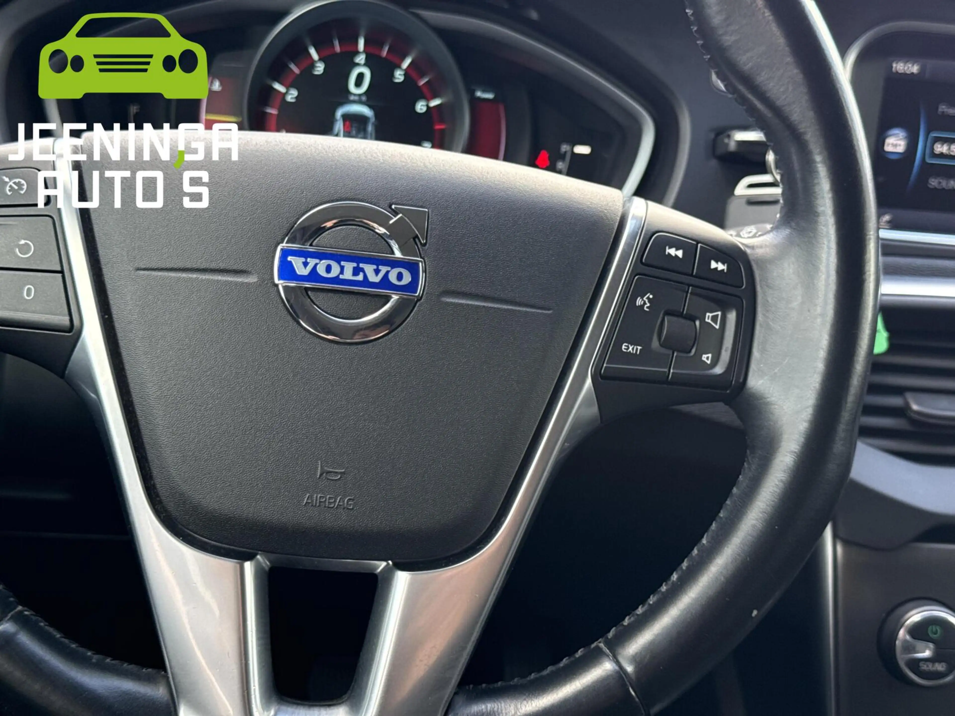 Volvo V40 1.6 T4 Momentum|Clima|Navi|Af.Trekhaak — photo 14