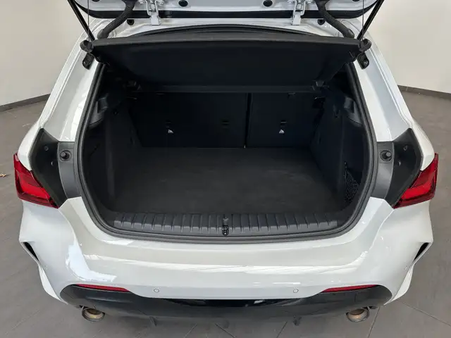 BMW M view 8