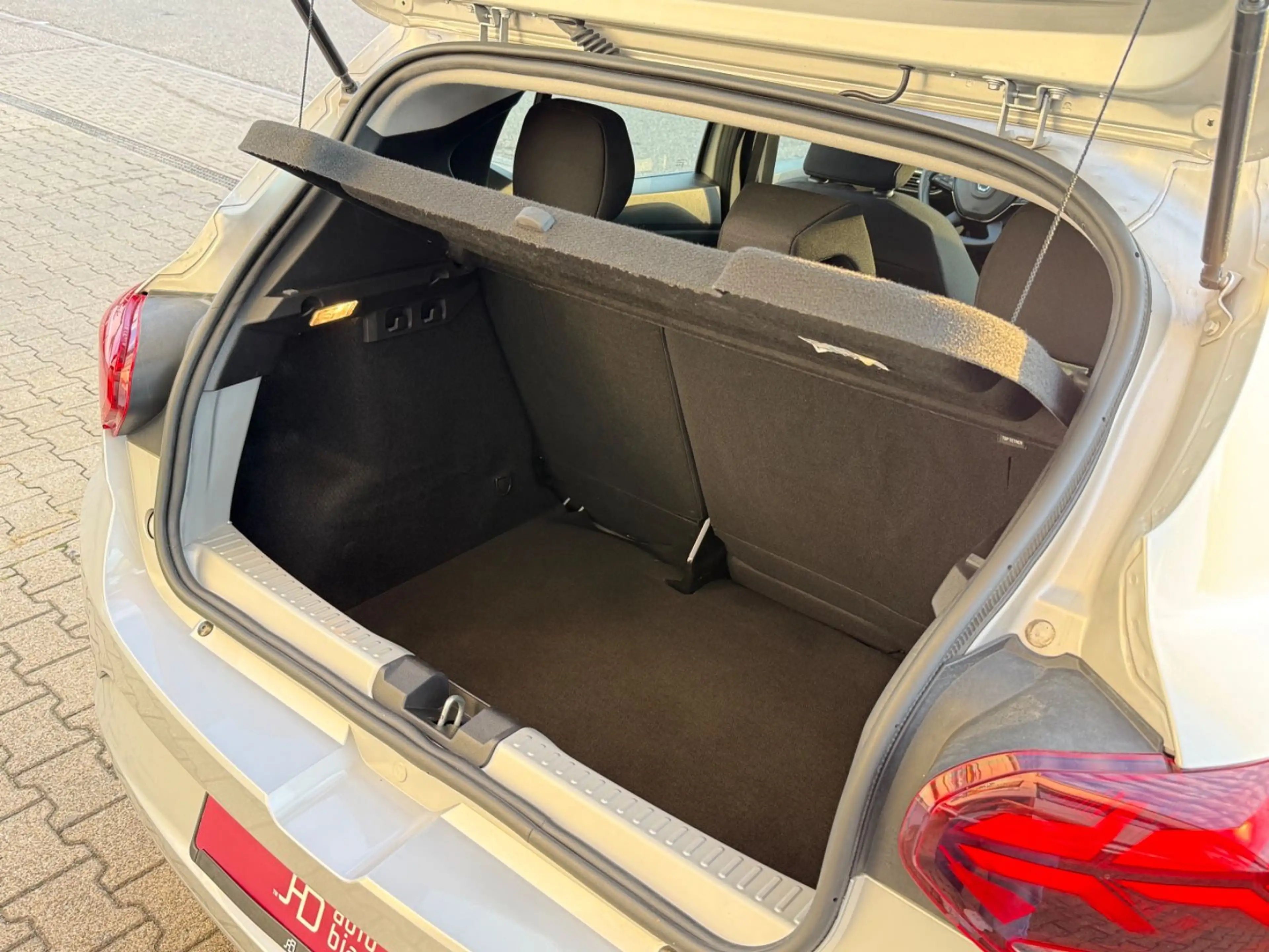 Dacia Sandero III Essential | LED | Bluetooth | Klima — photo 18