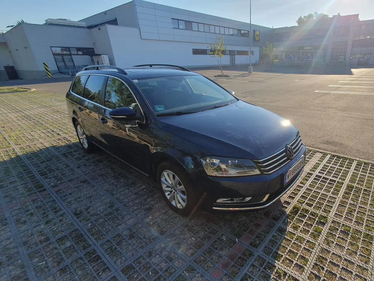 Volkswagen Passat Variant Passat Variant Sky BMT 1,6 TDI Sky Blau - 2