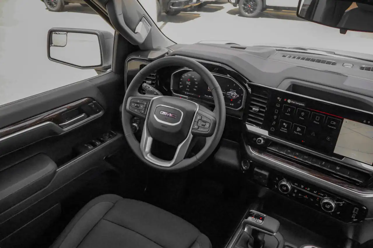 GMC Sierra 1500 снимка GMC Sierra 1500