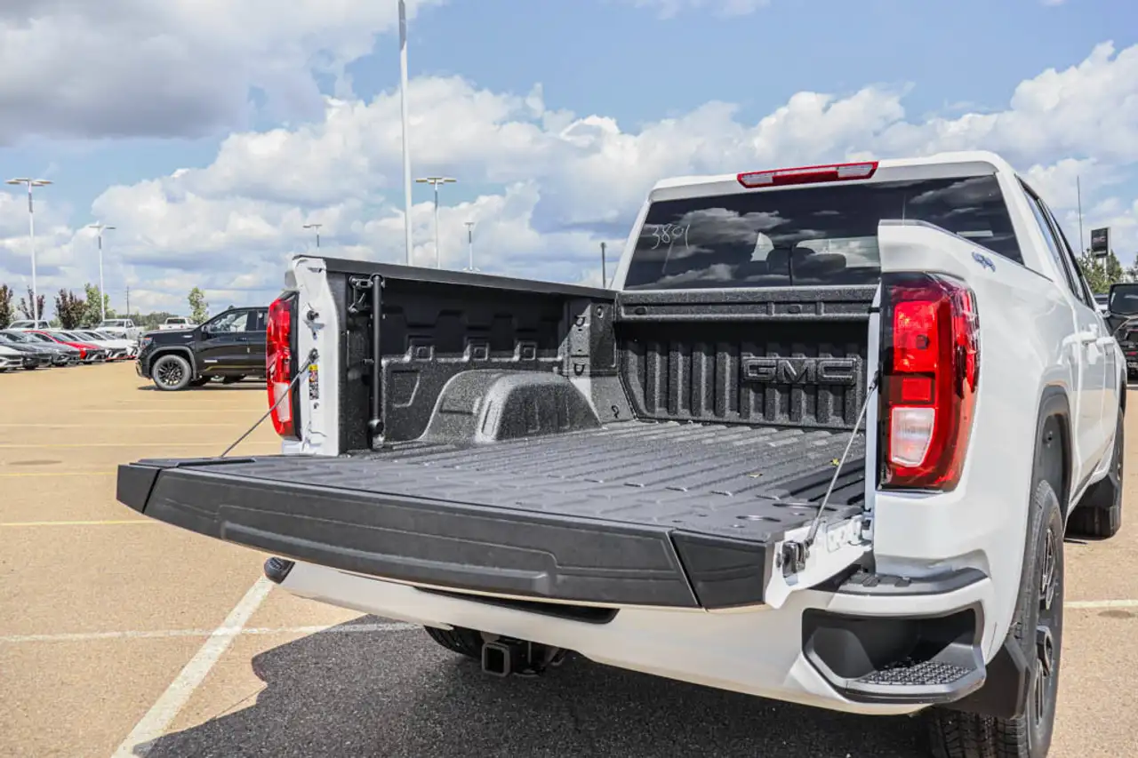 GMC Sierra 1500 снимка GMC Sierra 1500