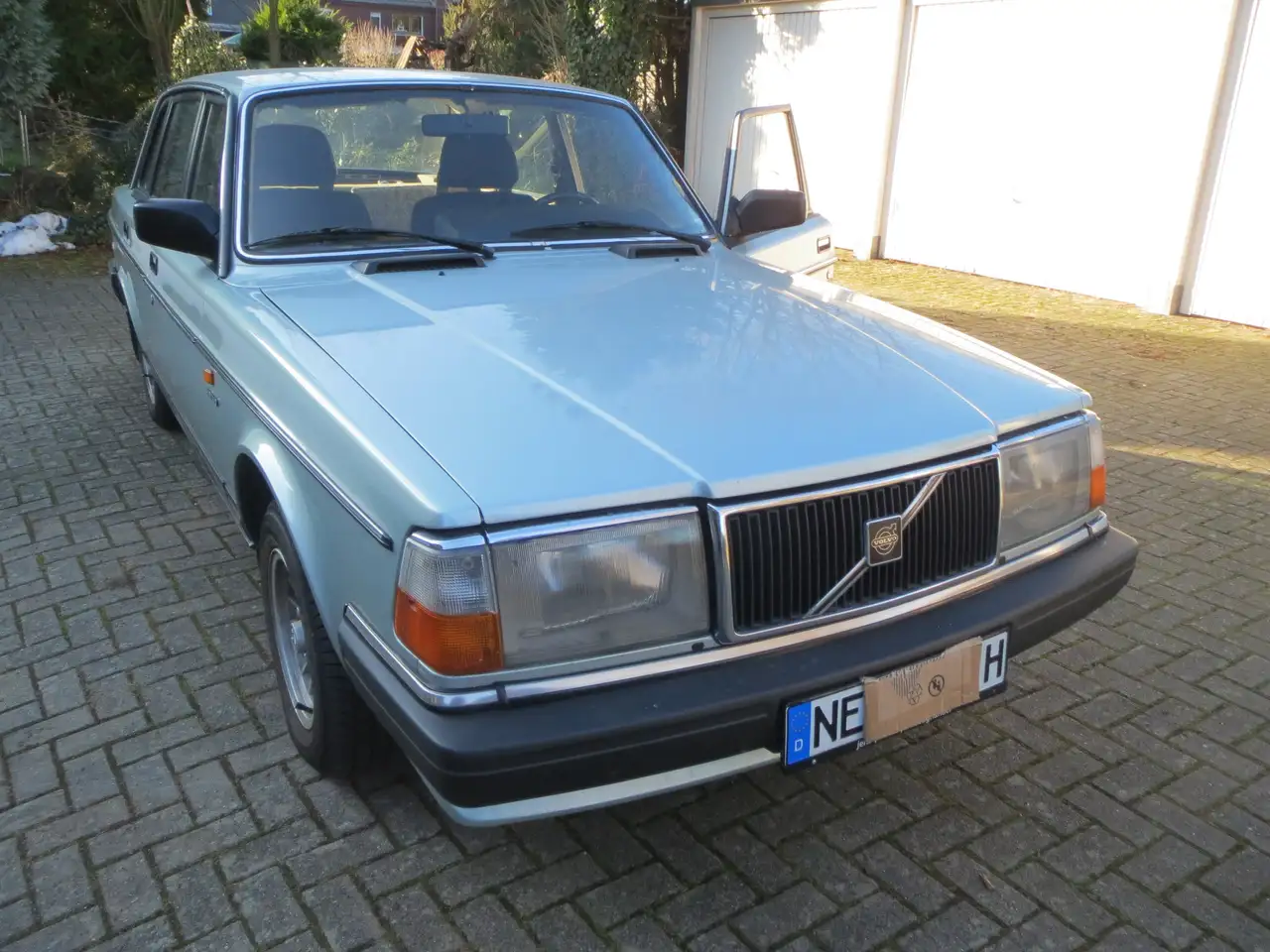 Volvo 240