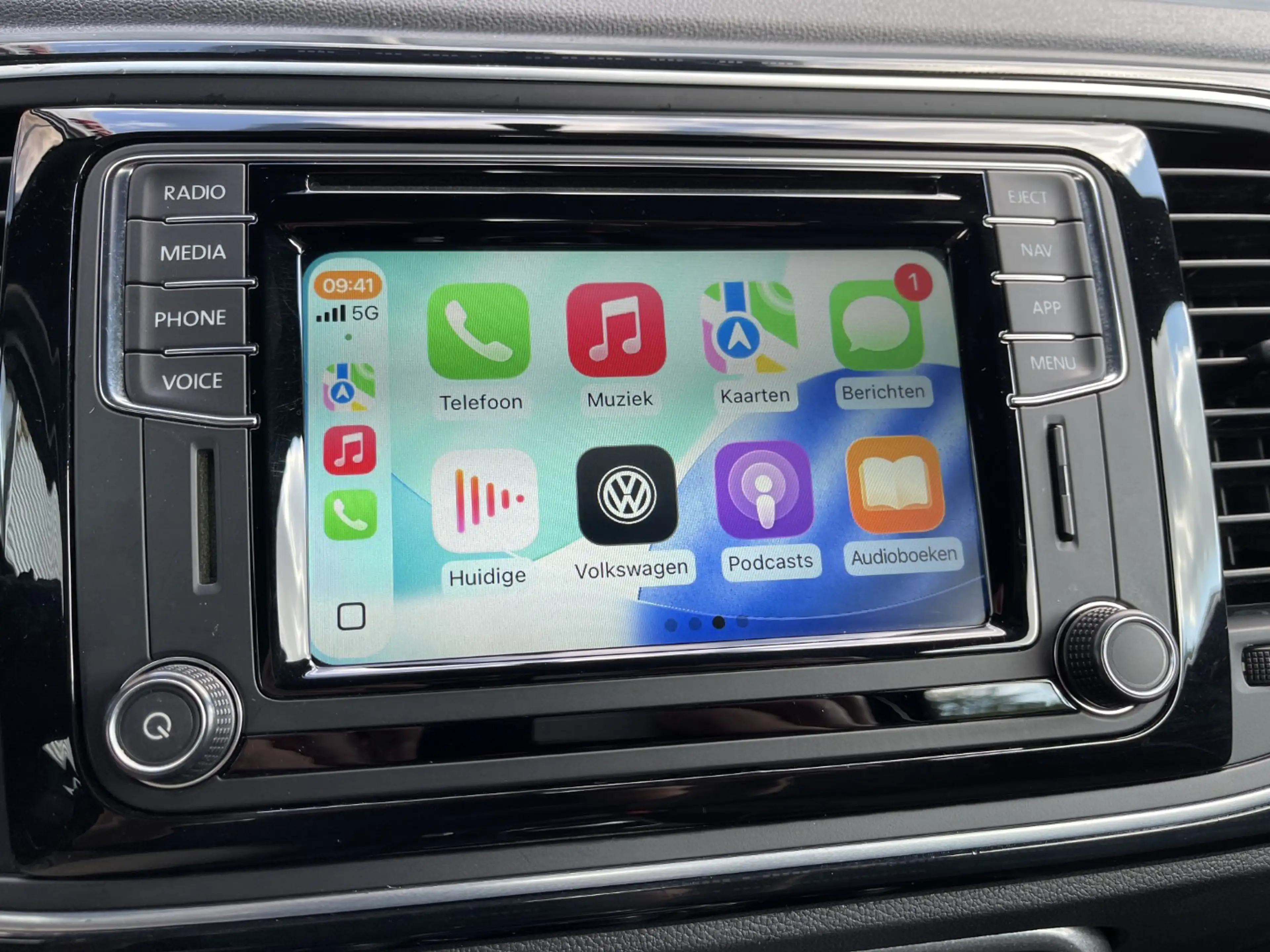 Volkswagen Beetle 1.2 TSI Sound Exclusive Series Cabriolet | Navi & — photo 10