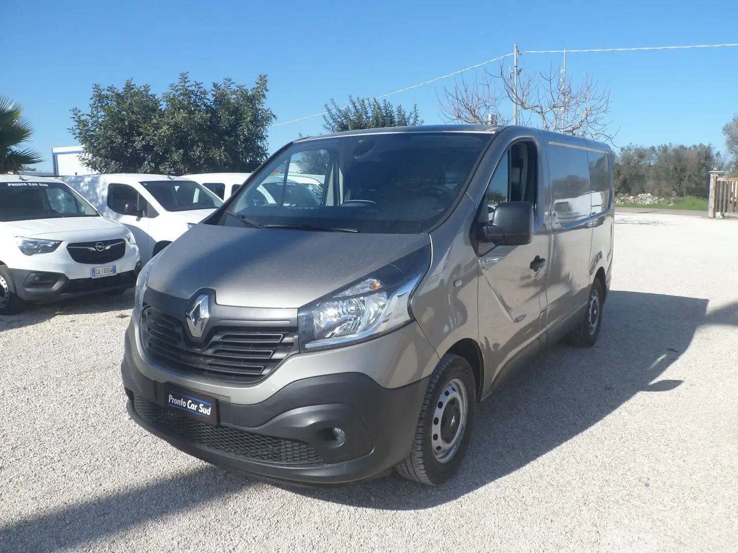 Renault Trafic furgone Blanc - 1