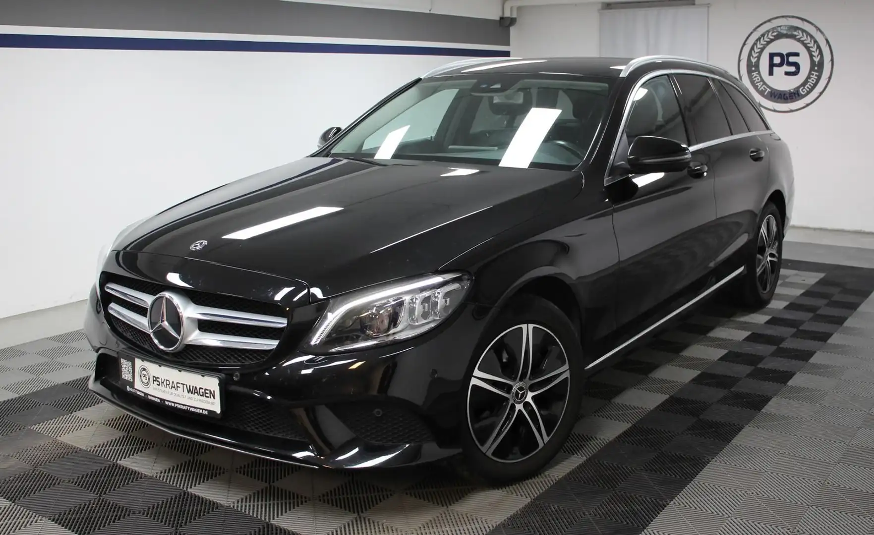 Mercedes-Benz C 220 T CDI 4Matic MULTIBEAM AHK KAMERA DISTRONIC Schwarz - 1