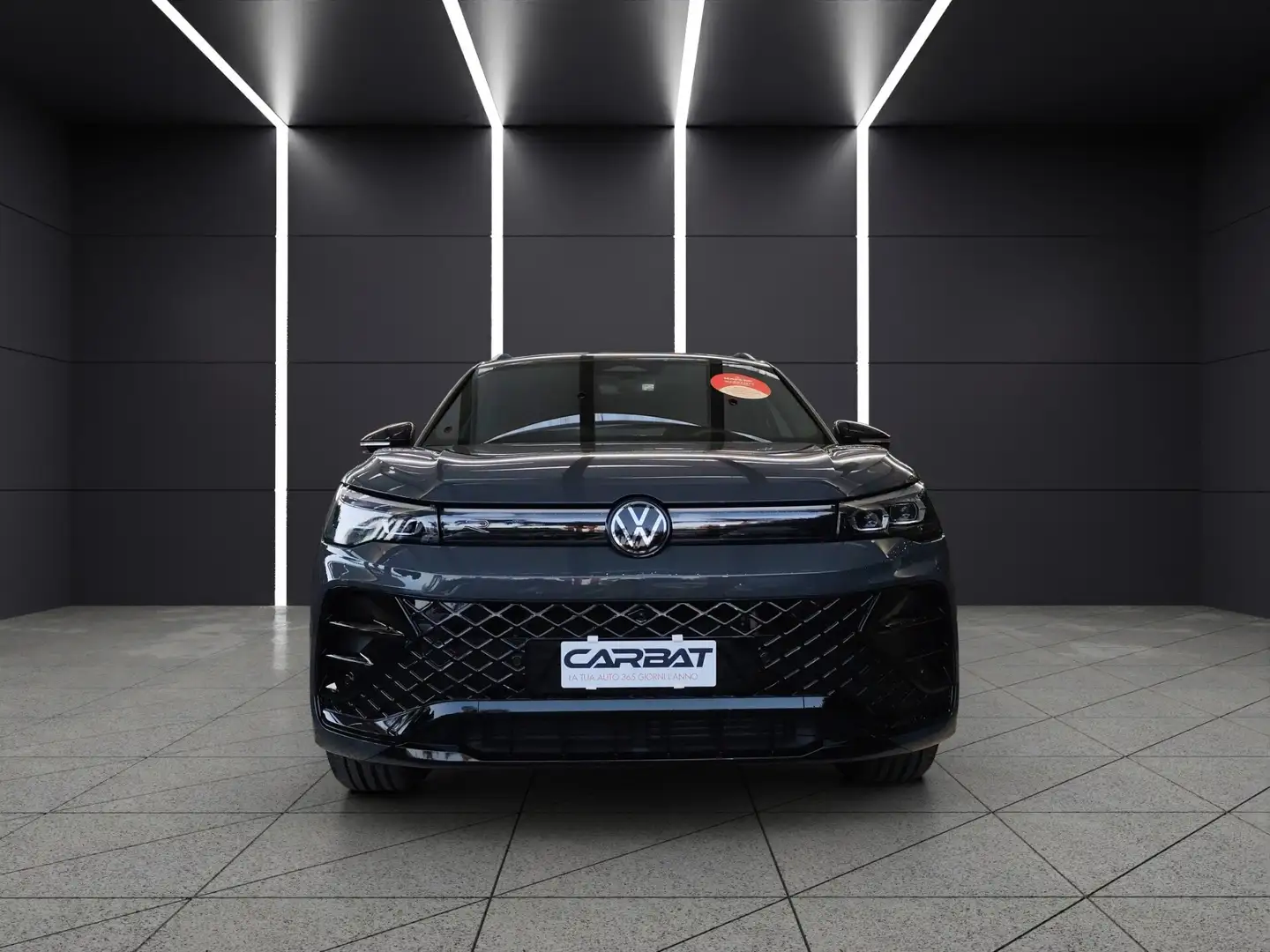 Volkswagen Tiguan Tiguan 2.0 TDI 150 CV DSG R-Line Plus Grigio - 2