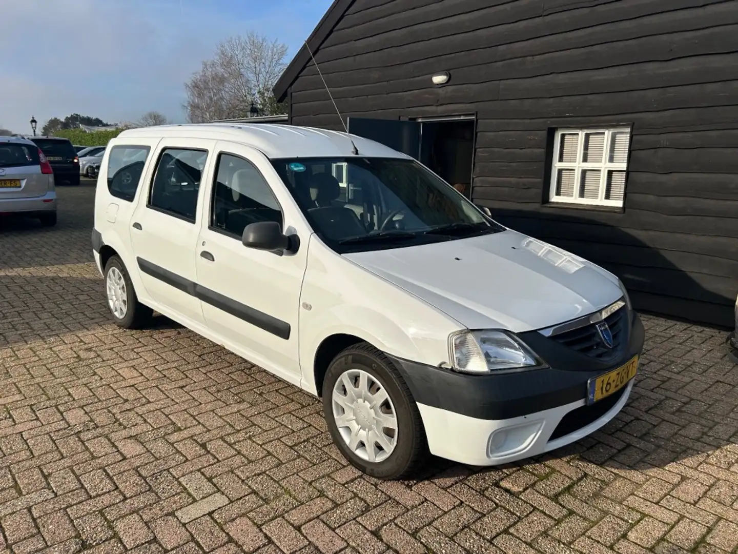 Dacia Logan 1.5 dCi Ambiance Wit - 1