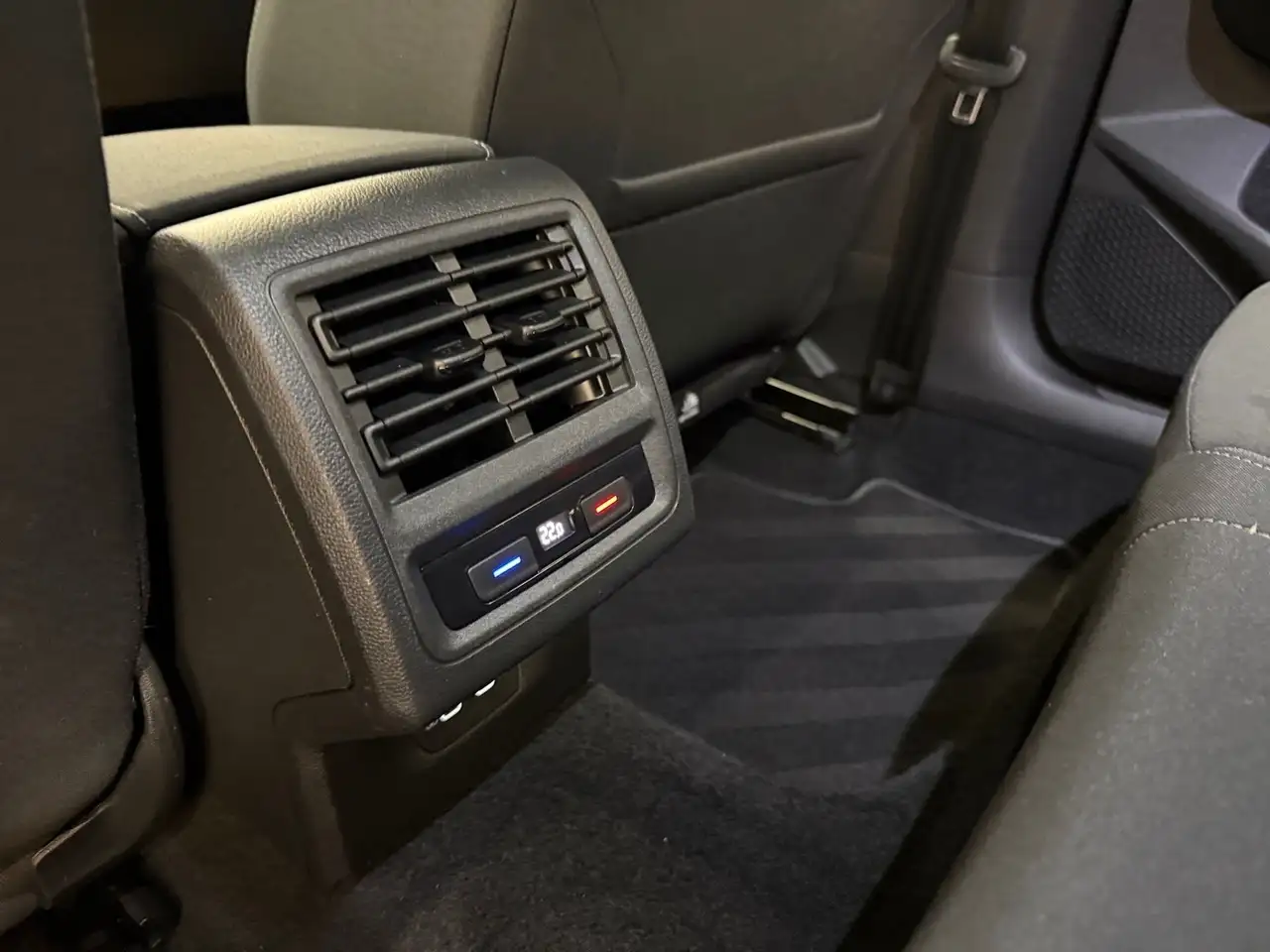 Volkswagen Golf 1,5 TSI DSG ab ca. 182€ monatich, миниатюра 30