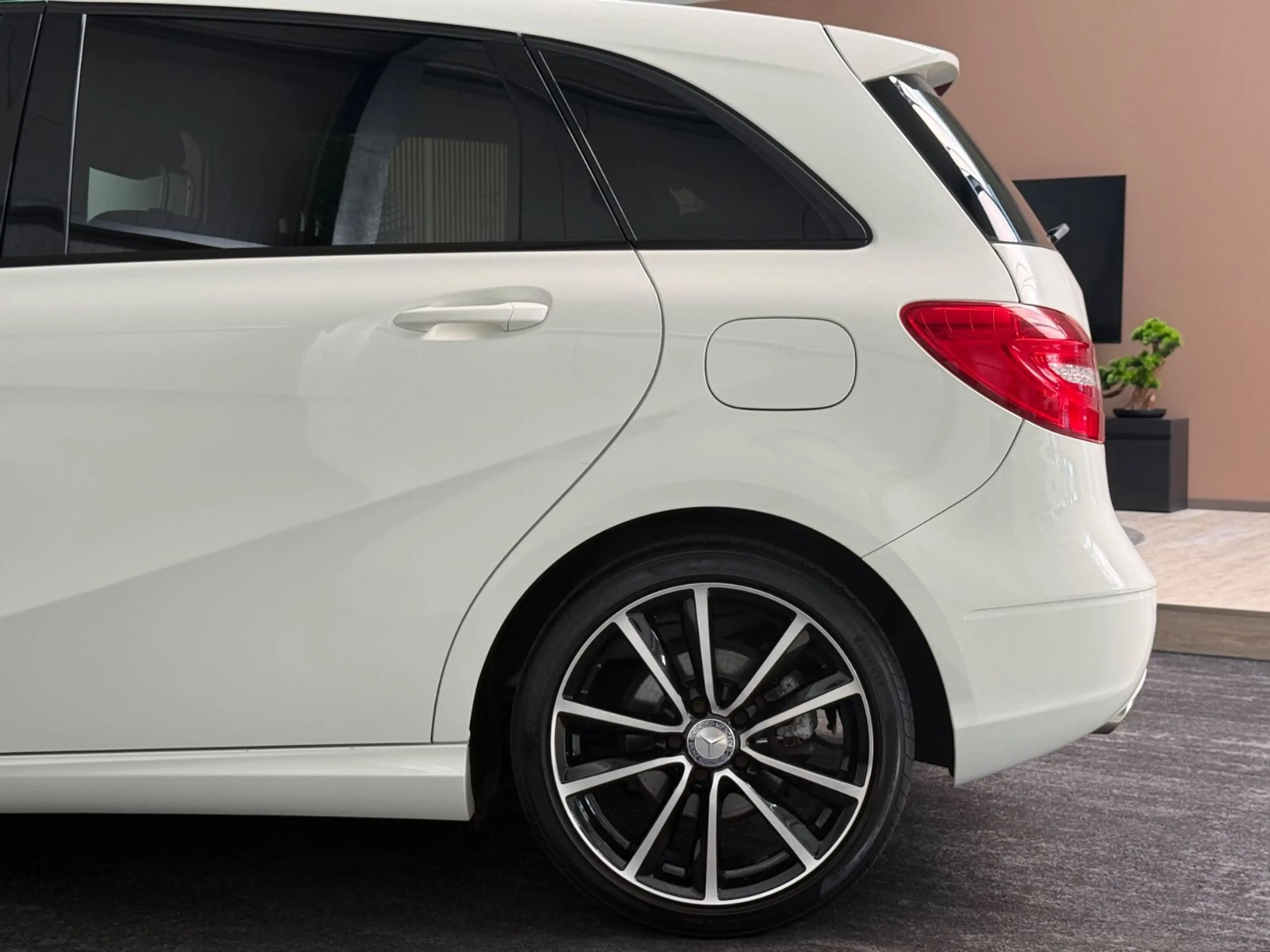 Mercedes-Benz B 200 Edition 1/KAMERA/KLIMA/ — photo 12