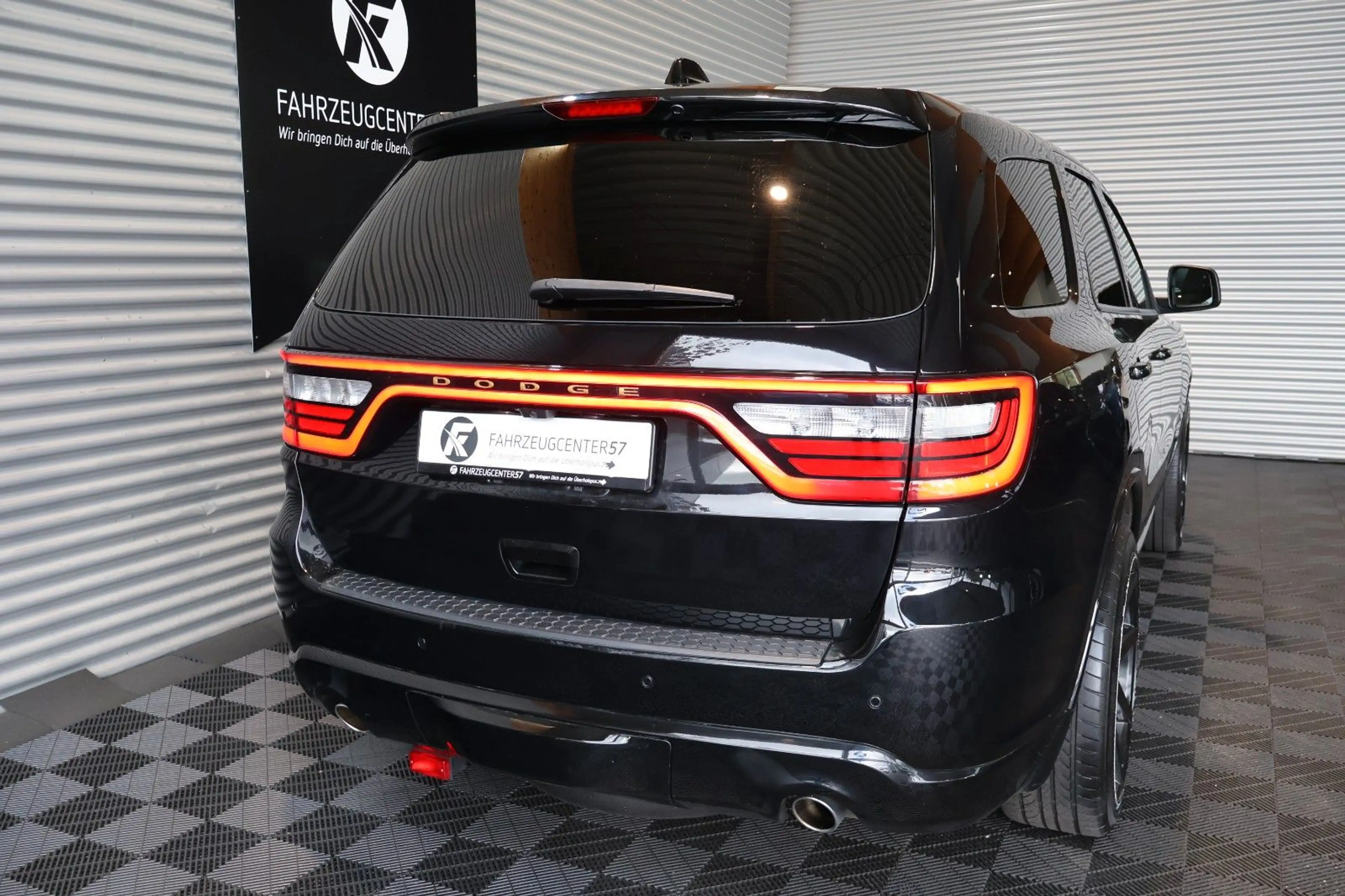 Dodge Durango R/T 5.7/KAMERA/CARPLAY/6-SITZER/PDC — photo 8