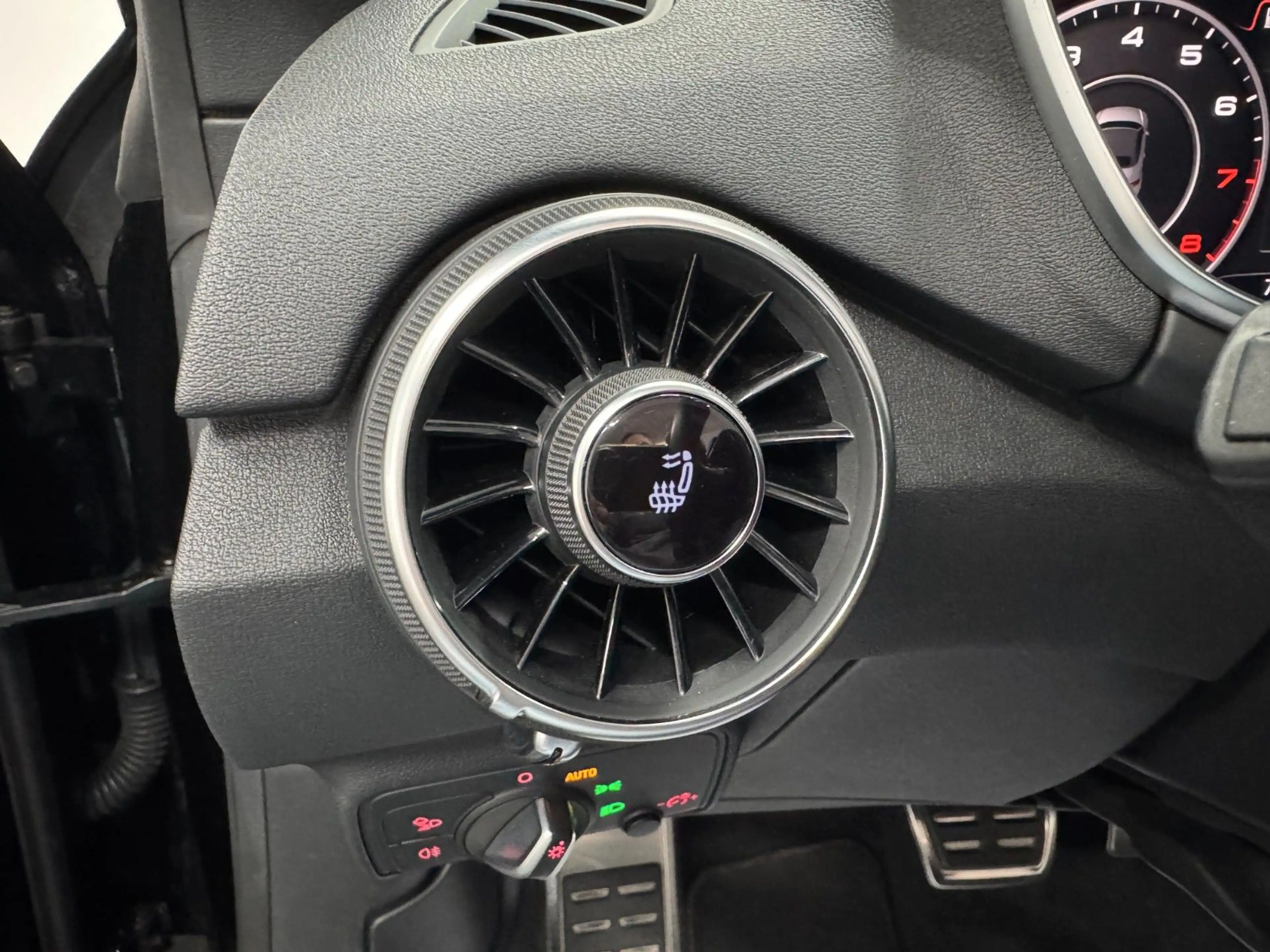 Audi TT CABRIO 2.0 TFSI QU*S-LINE*LED*NAVI*SHZ*B&O* — photo 16