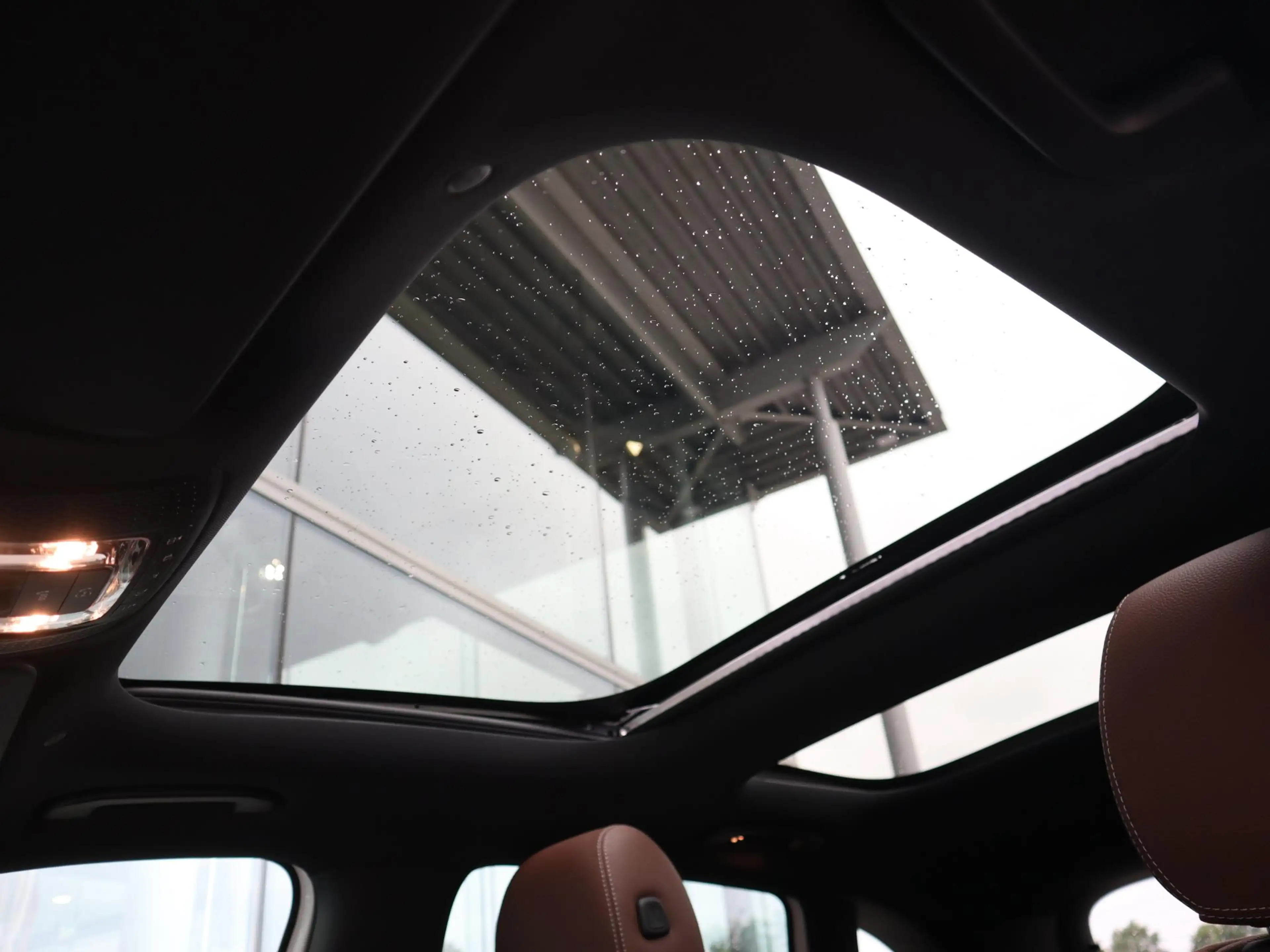 Mercedes-Benz B 250 e Star Edition AMG Line Plus — photo 13