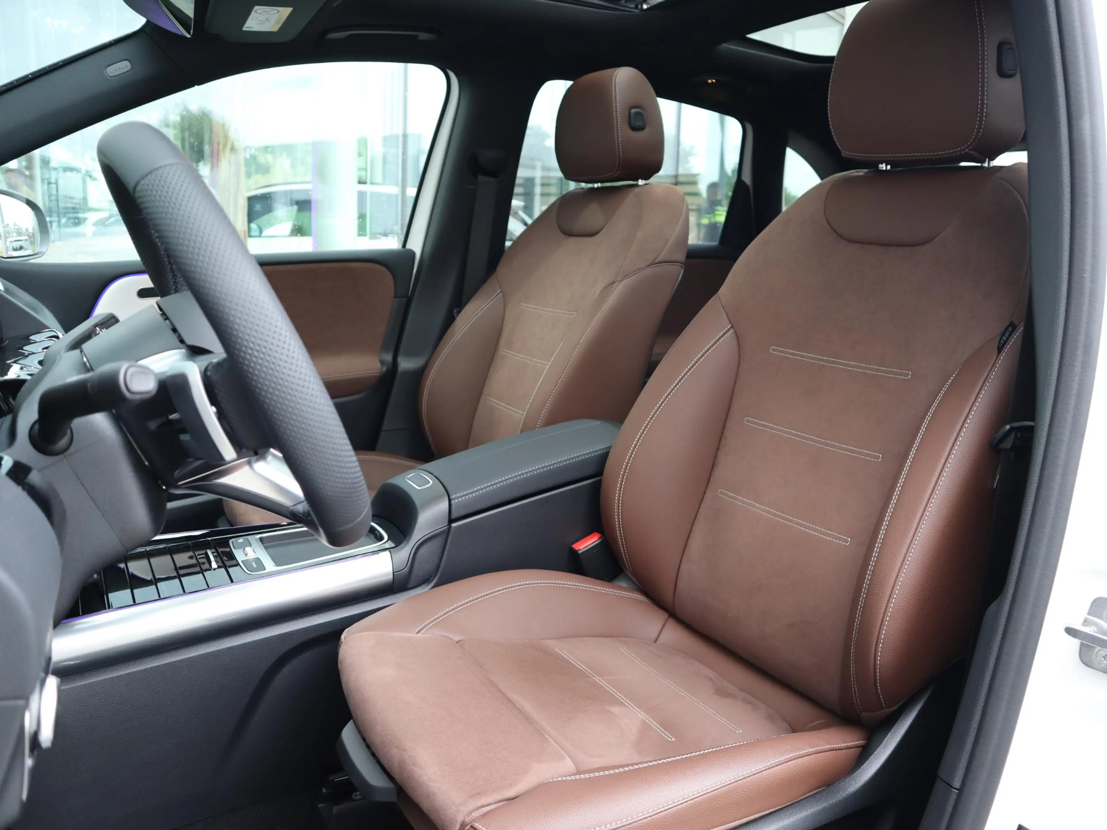 Mercedes-Benz B 250 e Star Edition AMG Line Plus — photo 15