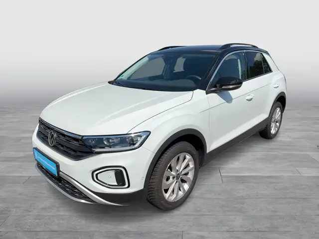 Volkswagen T-Roc view 2