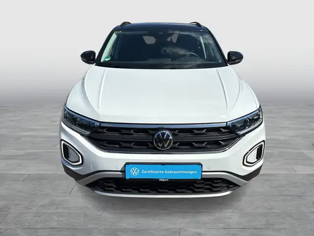 Volkswagen T-Roc view 7