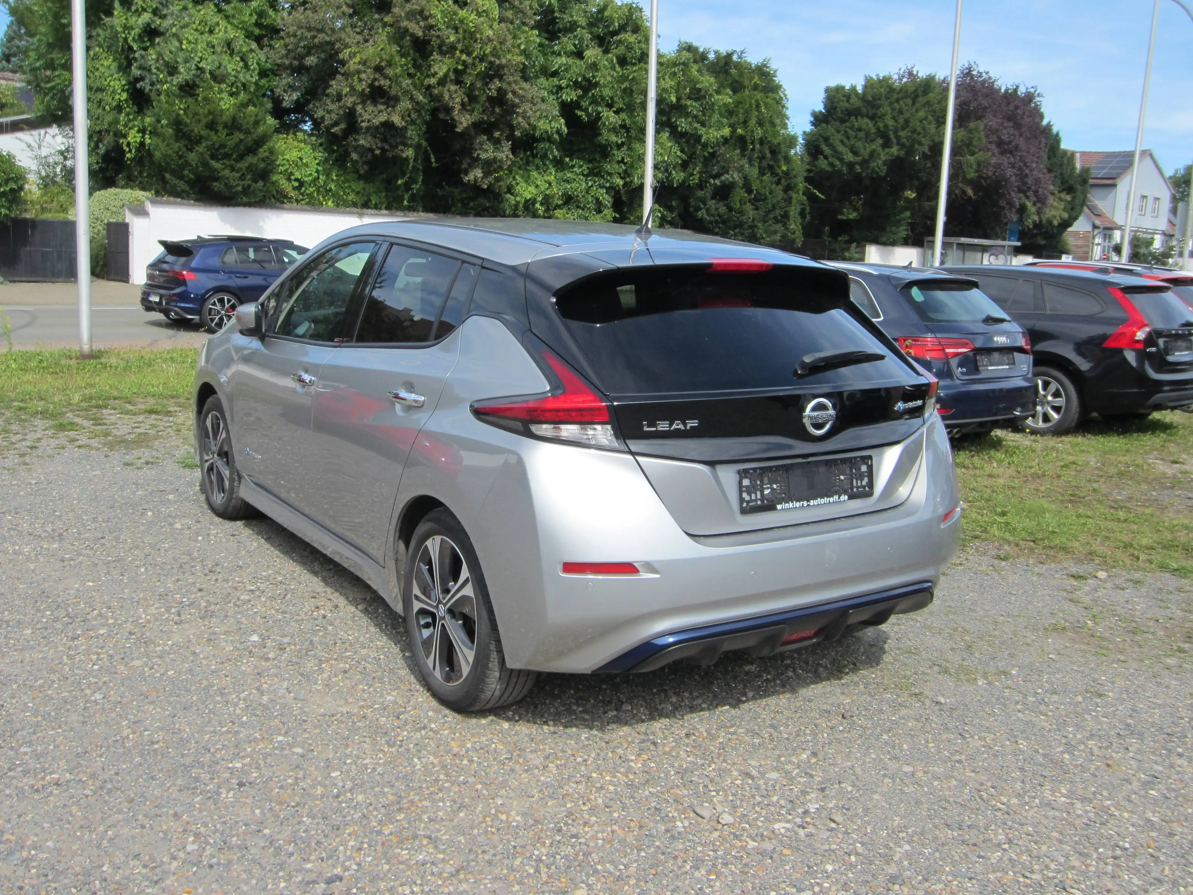 Nissan Leaf Tekna E-Fahrzeug — photo 3