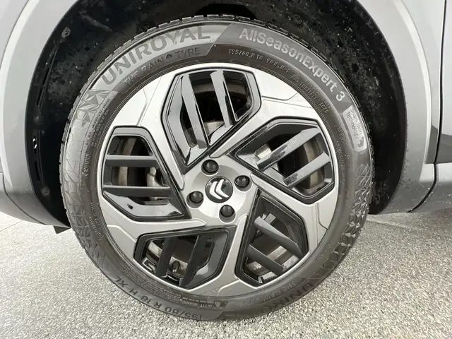 Citroen C4 X view 7