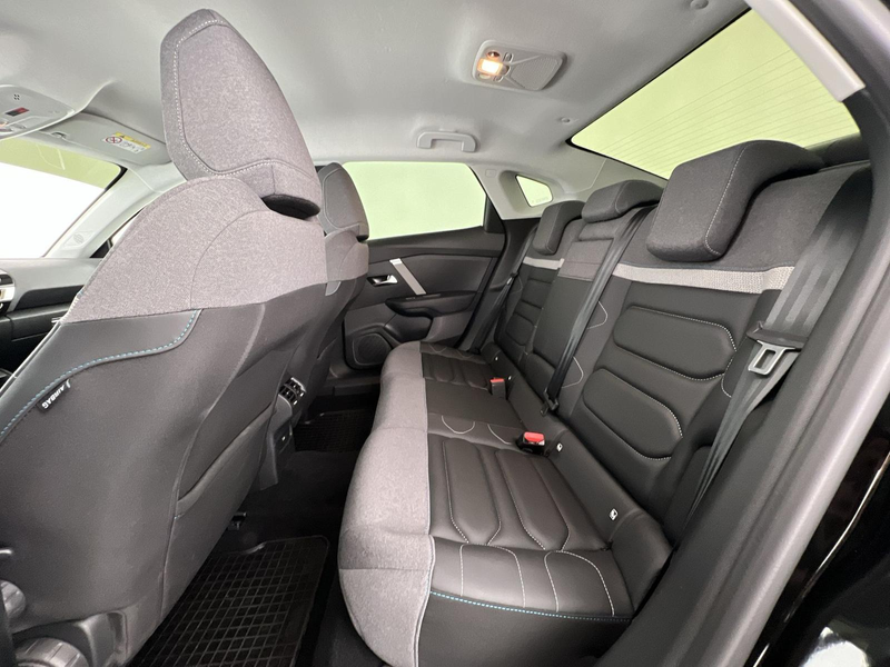 Citroen C4 X Plus 1.2*NAVI*SHZ*RFK*uvm — photo 8