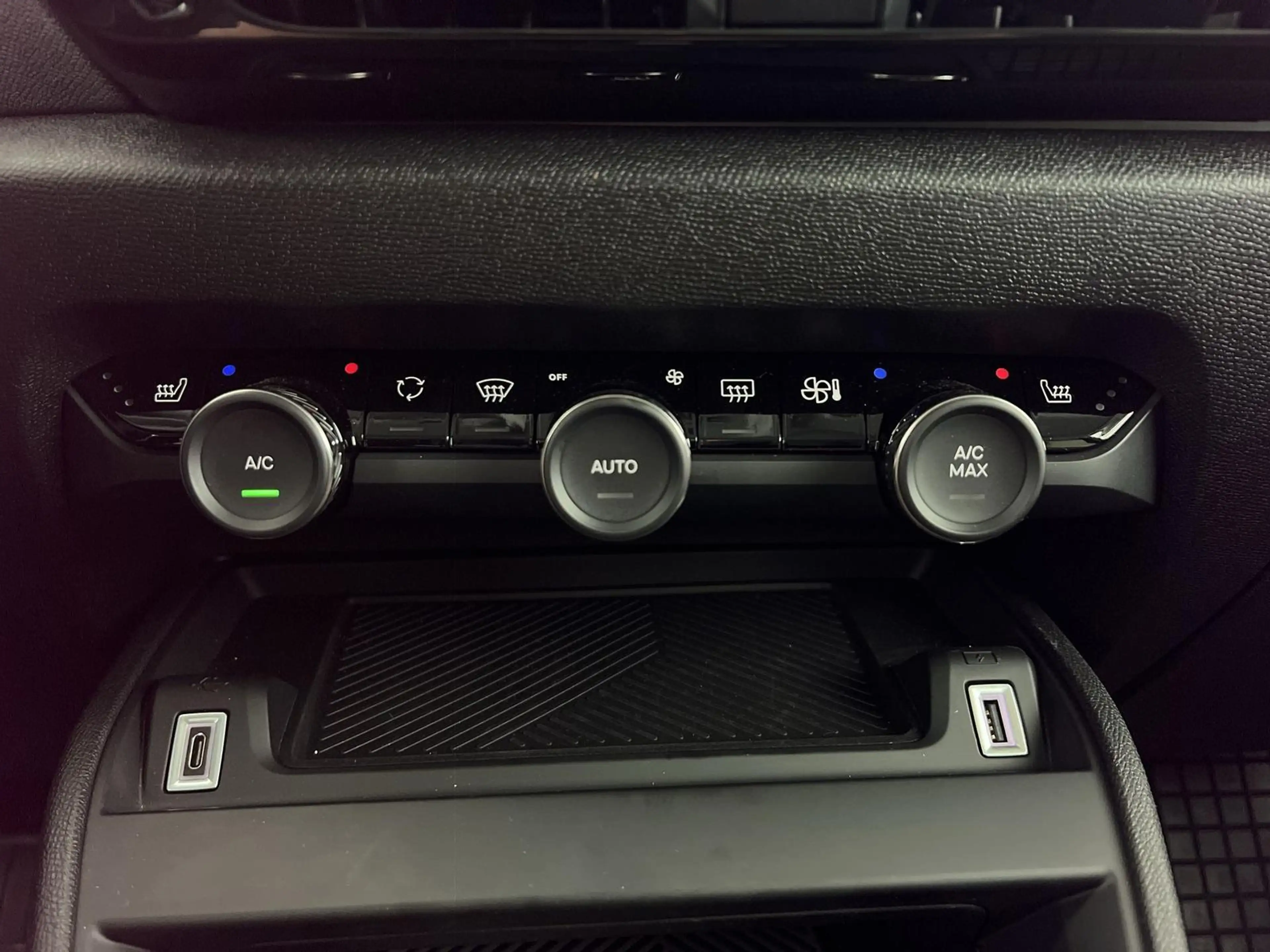 Citroen C4 X Plus 1.2*NAVI*SHZ*RFK*uvm — photo 13