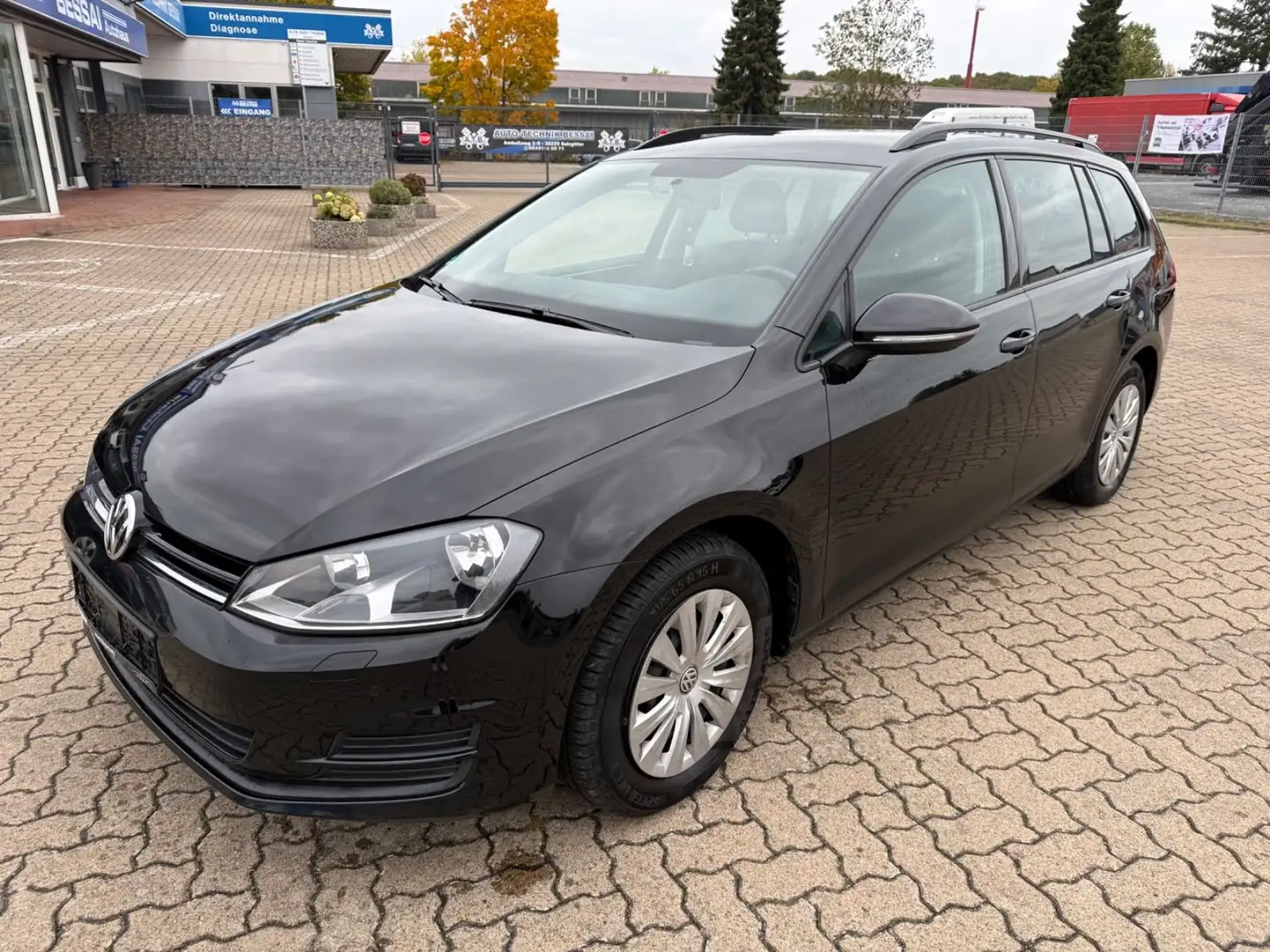 Volkswagen Golf VII Variant *ALLSTAR *Tempomat* Schwarz - 1