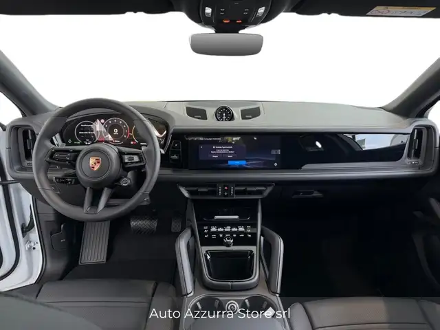 Porsche Cayenne view 12
