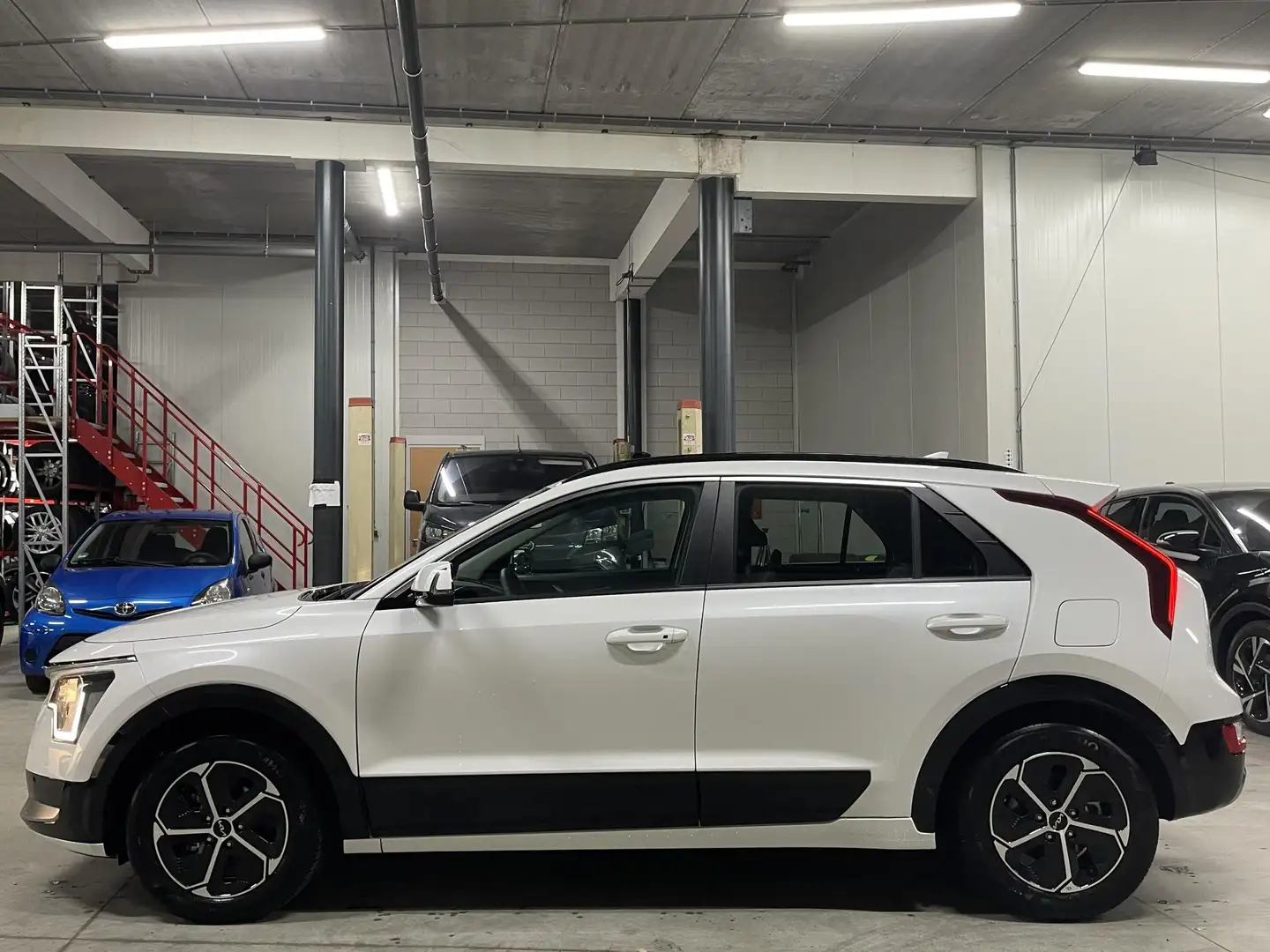 Kia Niro 1.6 GDi Hybrid DynamicLine Trekhaak Wit - 2