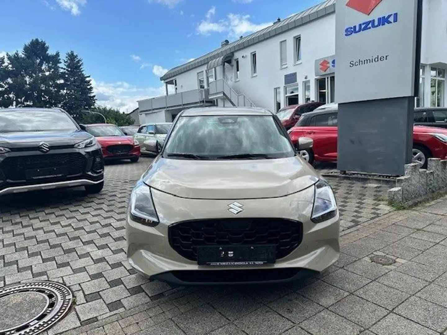 Suzuki Swift 1.2 DUALJET HYBRID Comfort+ CVT /NAVI/LED Beige - 2