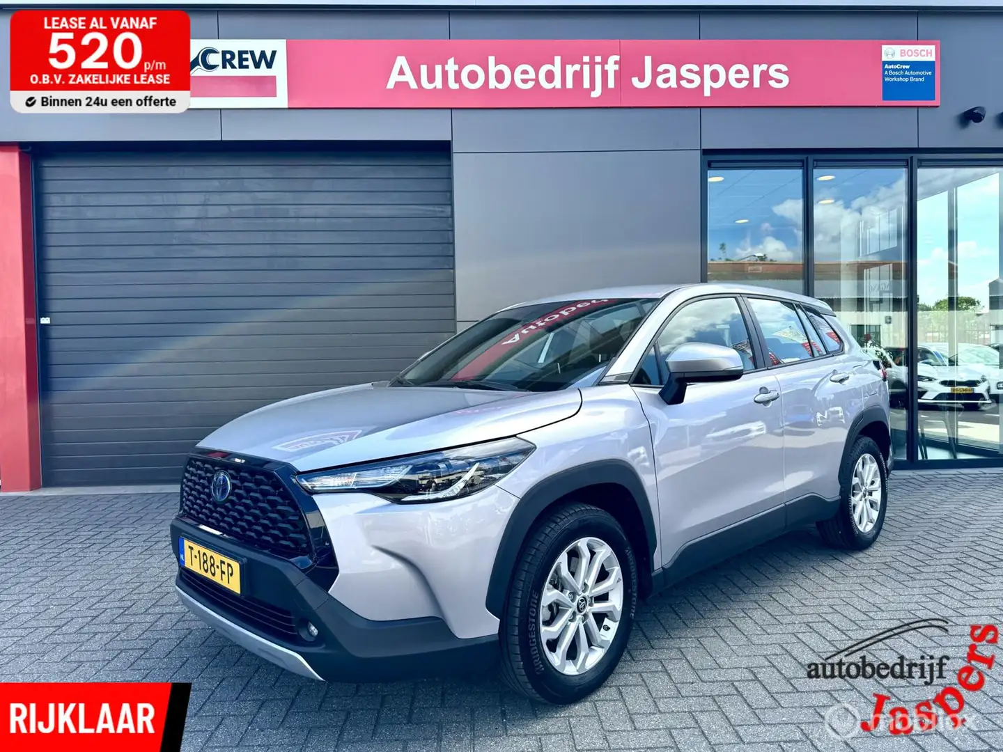 Toyota Corolla Cross 2.0 High Power Hybrid Active Grijs - 1