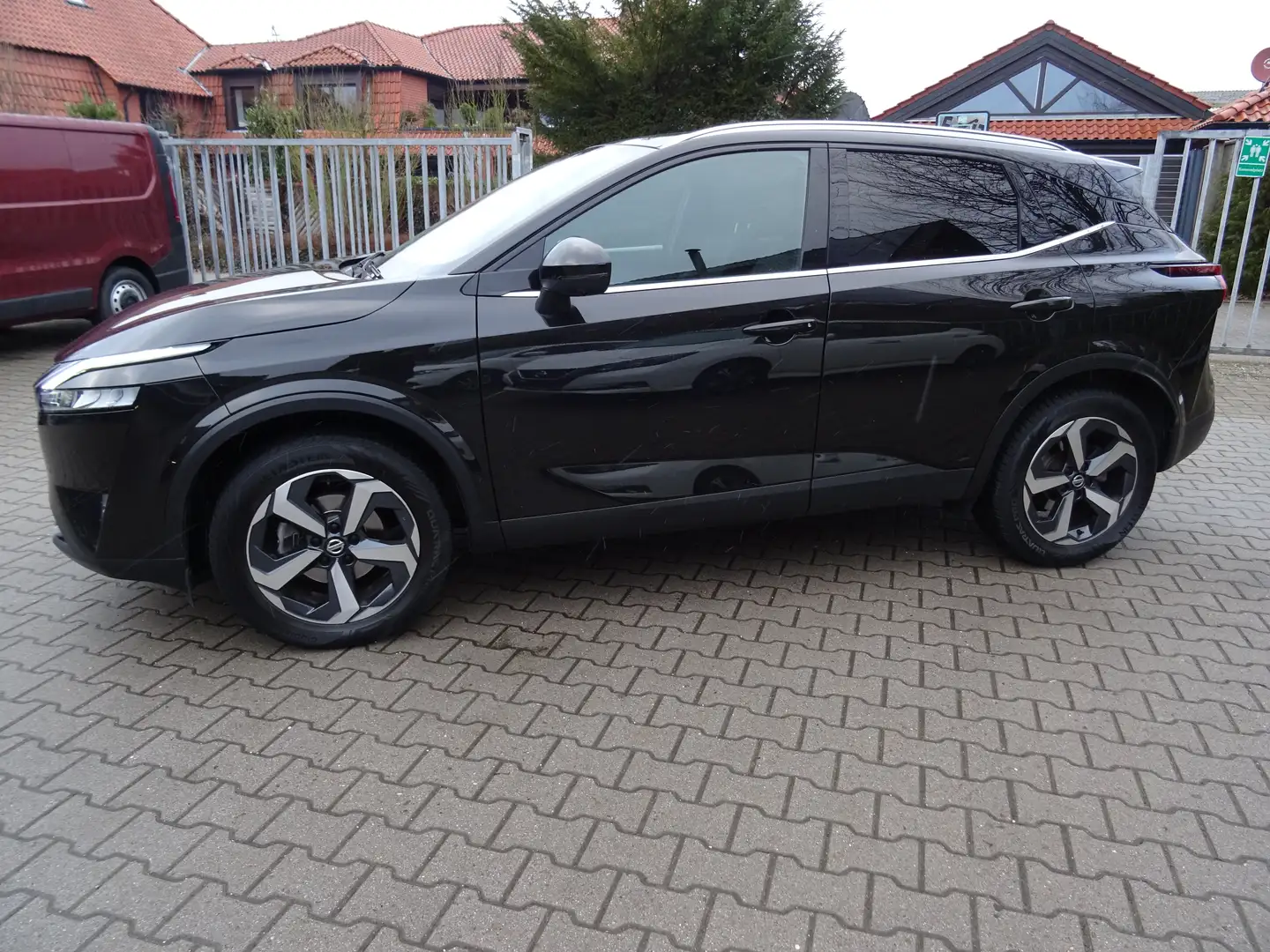 Nissan Qashqai N-Connecta Noir - 2