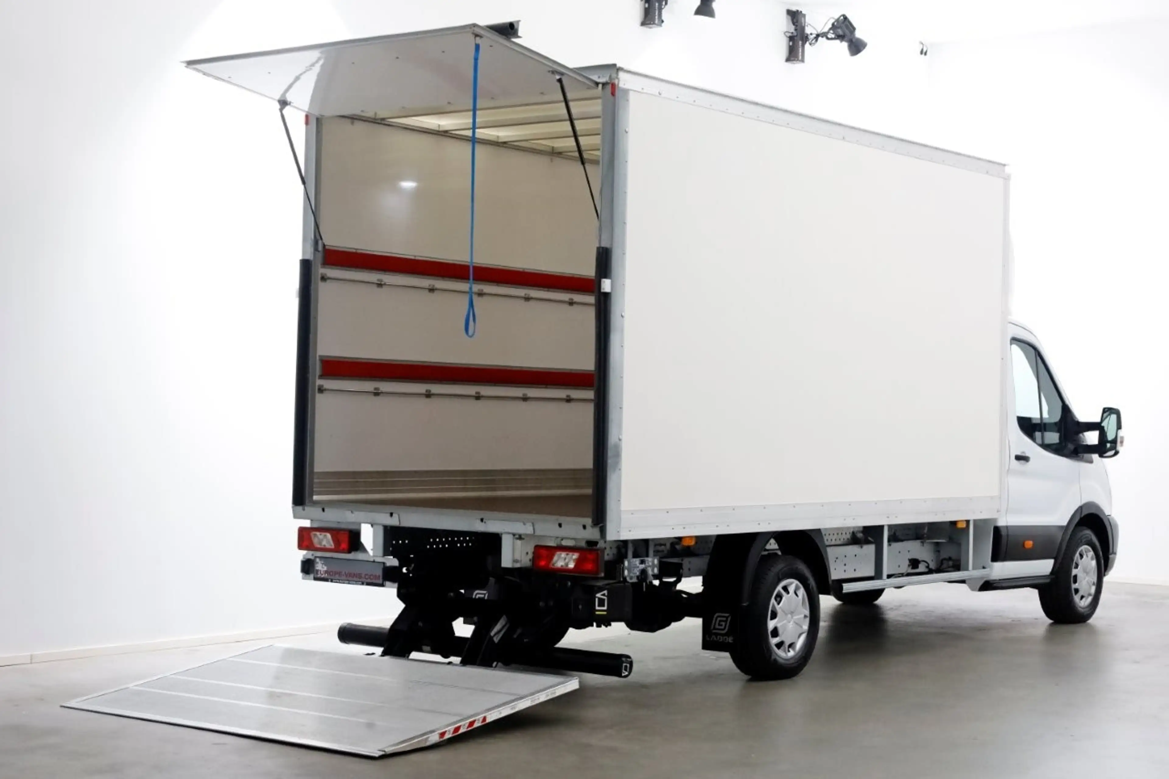 Ford Transit 350 2.0 TDCI 130pk RWD Trend Bakwagen met laadklep — photo 3