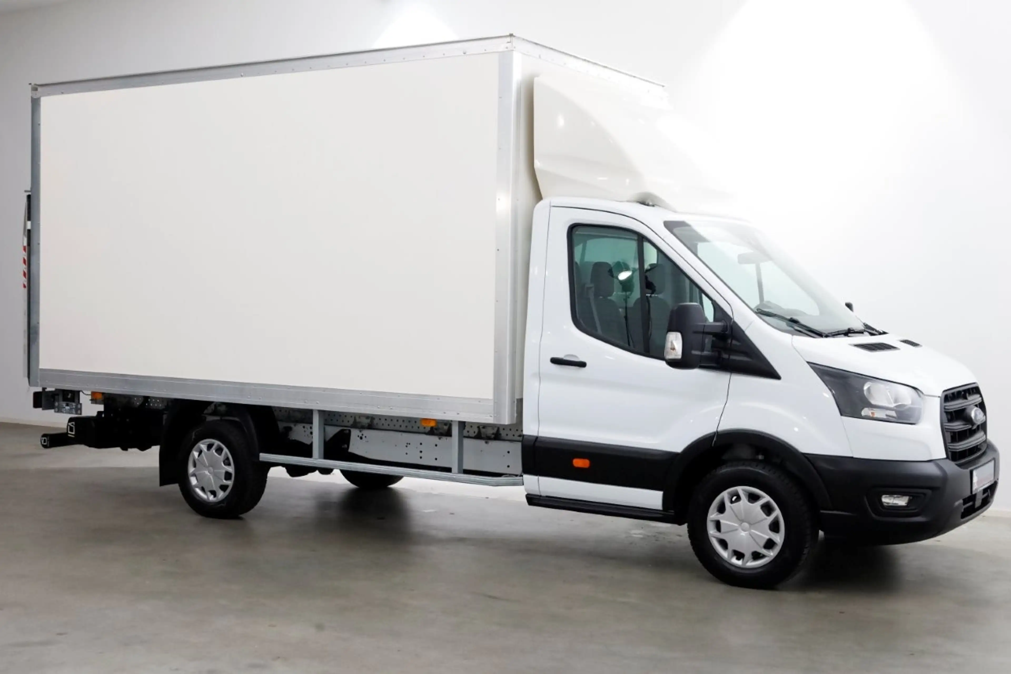 Ford Transit 350 2.0 TDCI 130pk RWD Trend Bakwagen met laadklep — photo 11