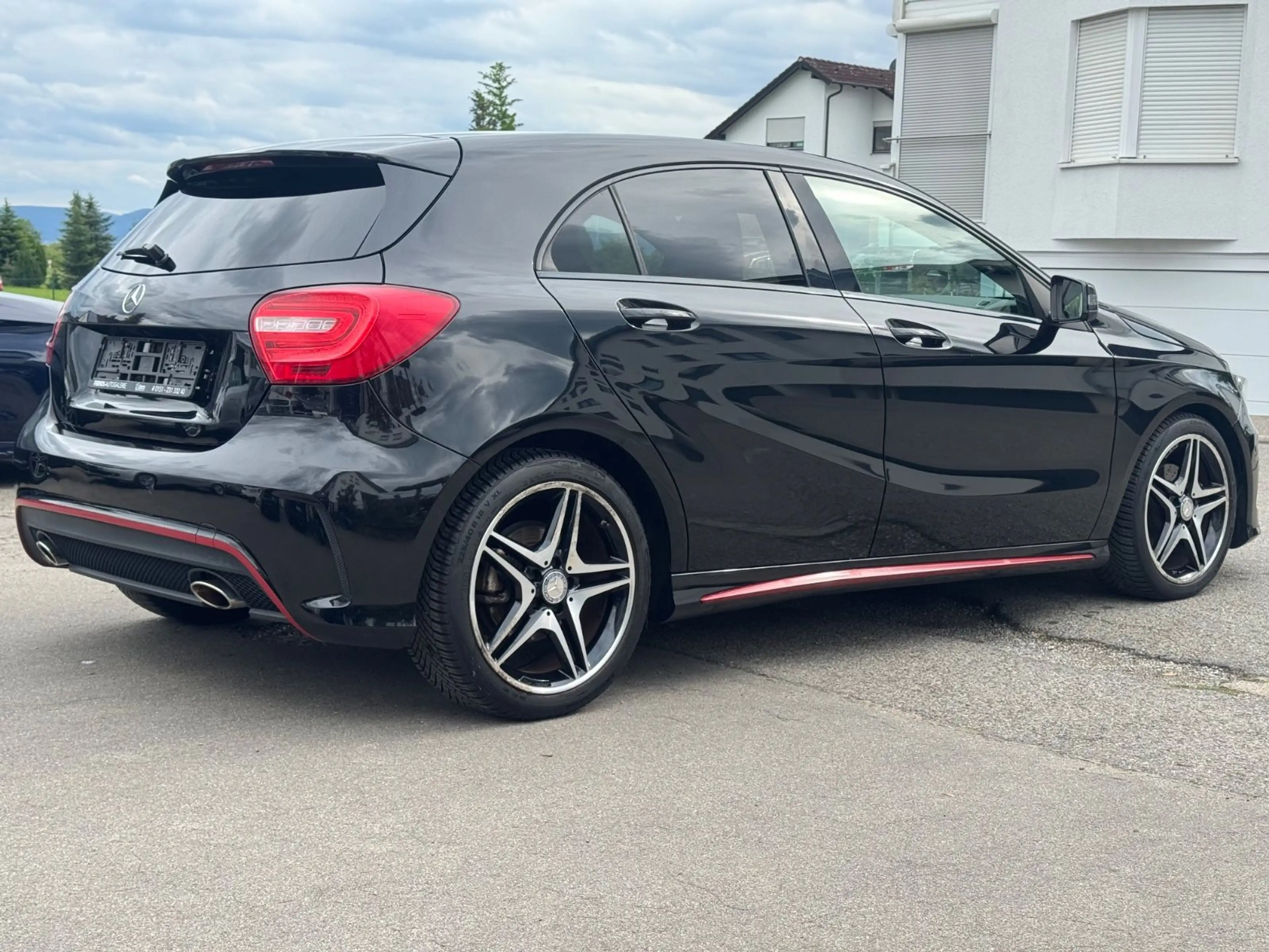 Mercedes-Benz A 180 BlueEfficiency*AMG-LINE Night Paket*1.HAND — photo 4
