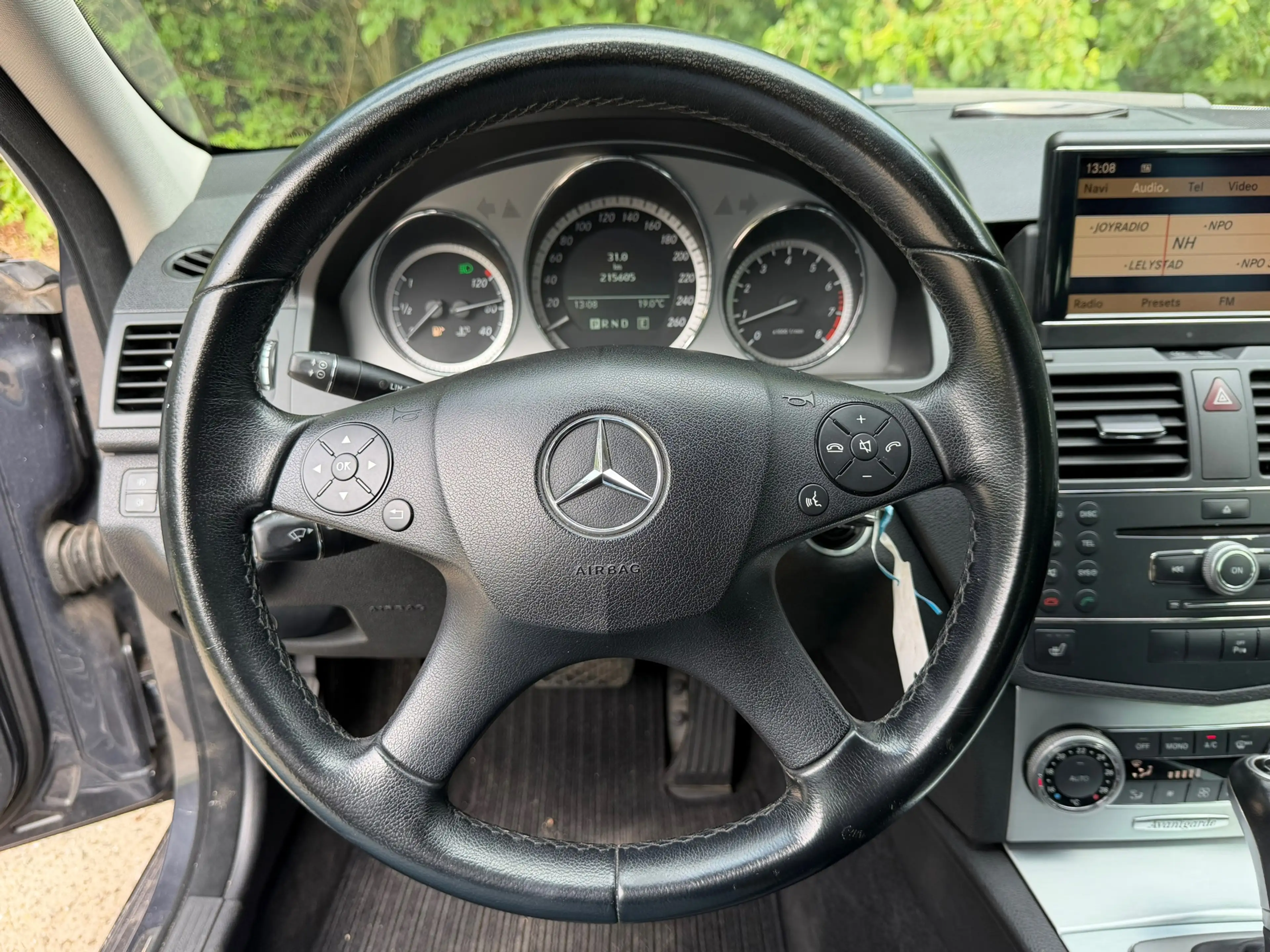 Mercedes-Benz C 250 Estate CGI BlueEFFICIENCY Avantgarde | Cruise + Na — photo 15