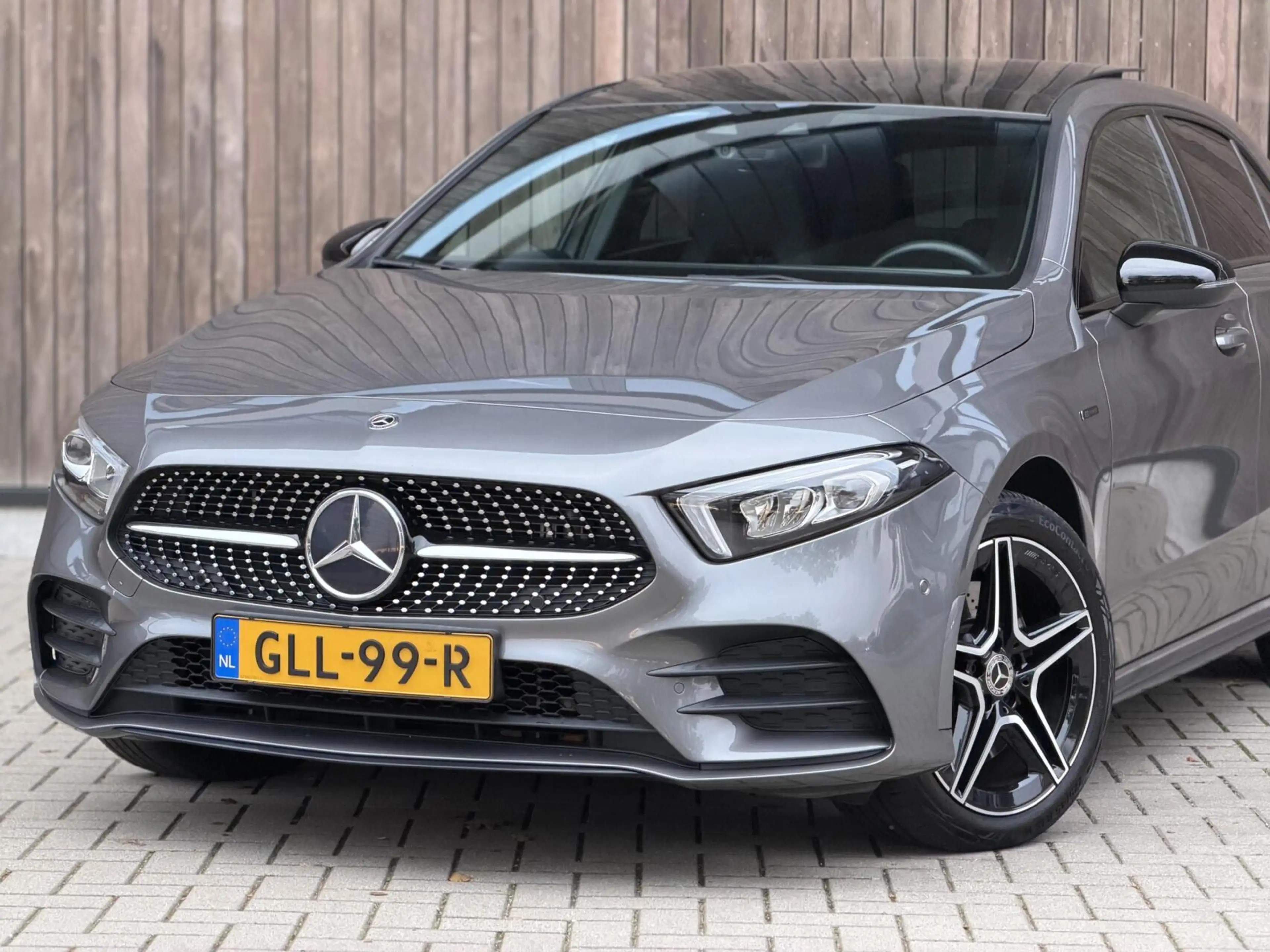 Mercedes-Benz A 250 e Business Solution AMG Limited — photo 7