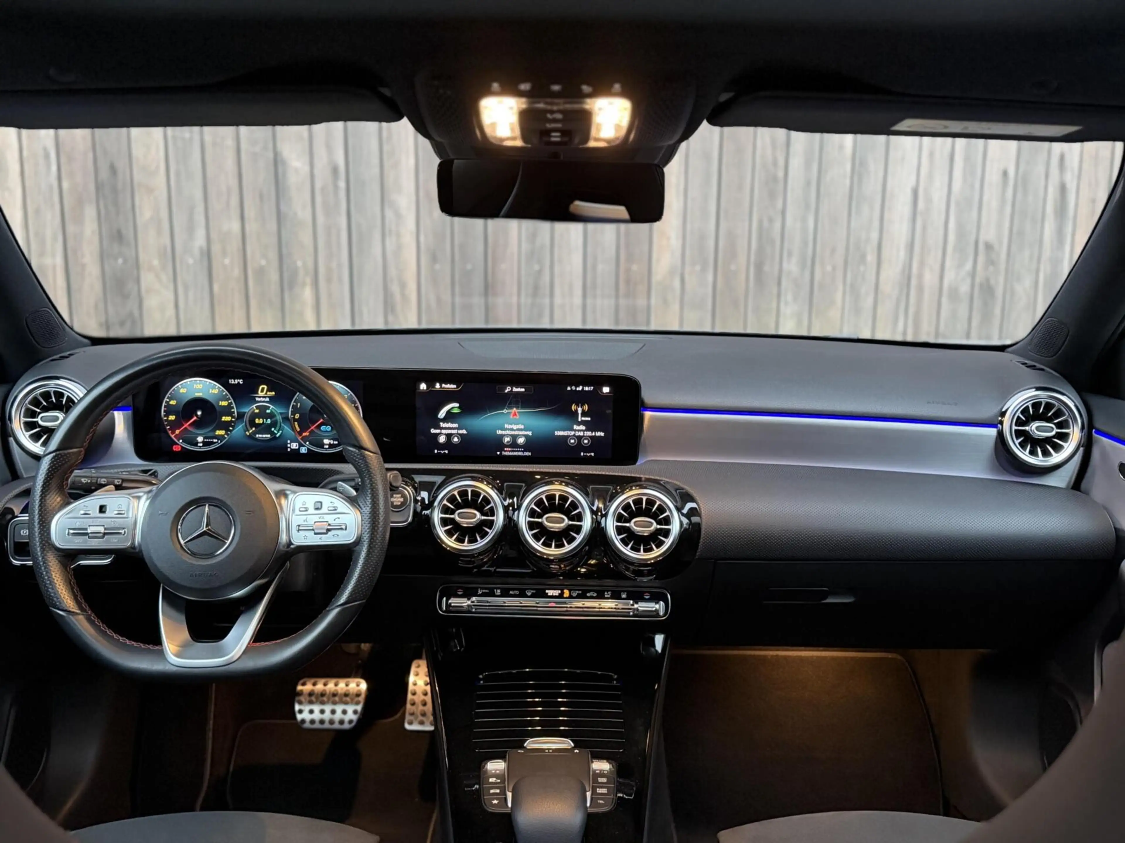 Mercedes-Benz A 250 e Business Solution AMG Limited — photo 3