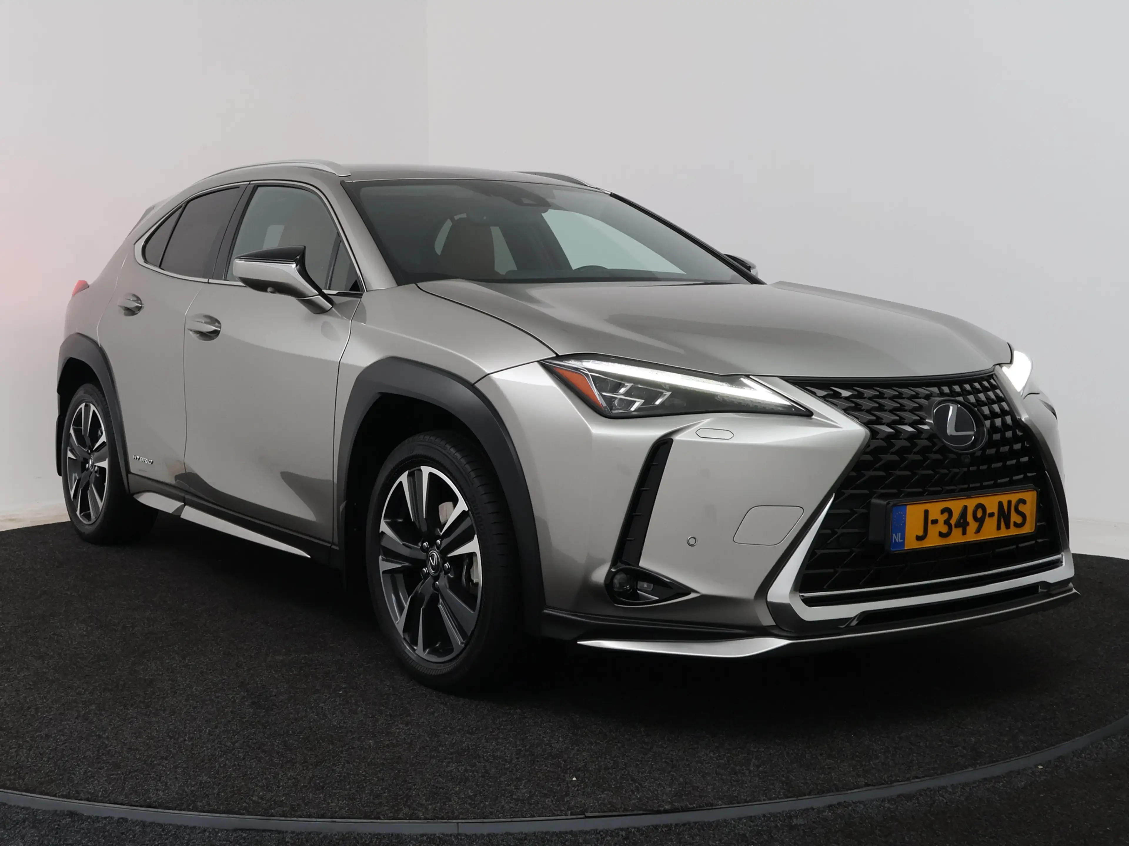 Lexus UX 250h Executive Line | President Pack | Mark Levinson | — photo 15