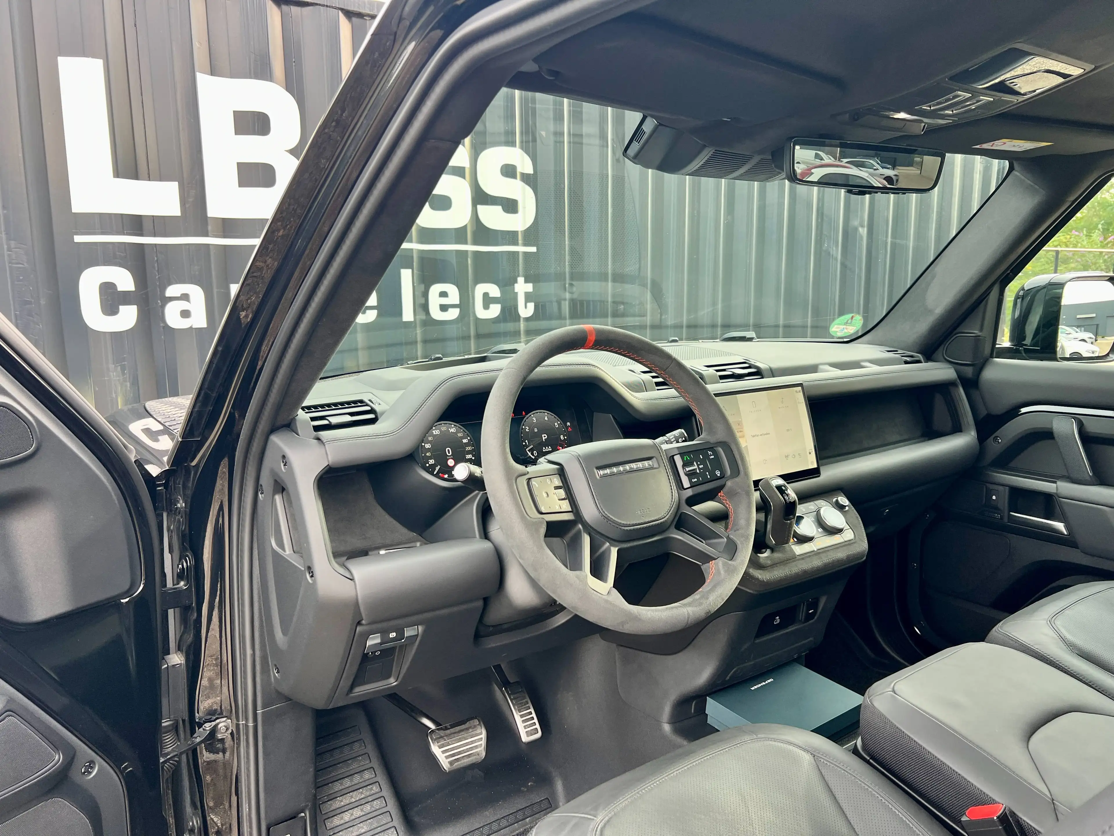 Land Rover Defender Defender 90 5.0 V8 P425 X Jumpseat LICHTE VRACHT - 3-ZIT — photo 3