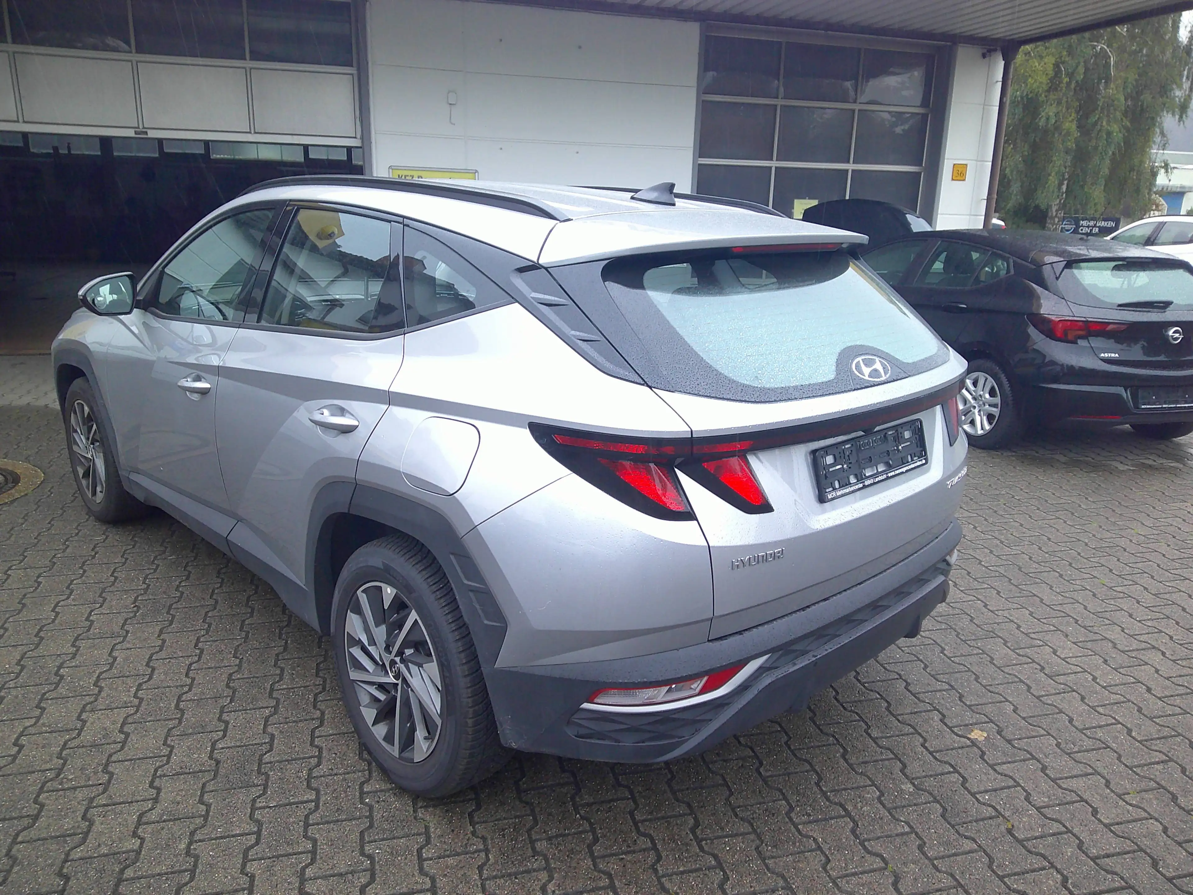 Hyundai TUCSON TUCSON 1.6 T-GDi 2WD Navi,Sitz+Lzhg.,Klimaautomatik,Kamera,PDC,.. — photo 4
