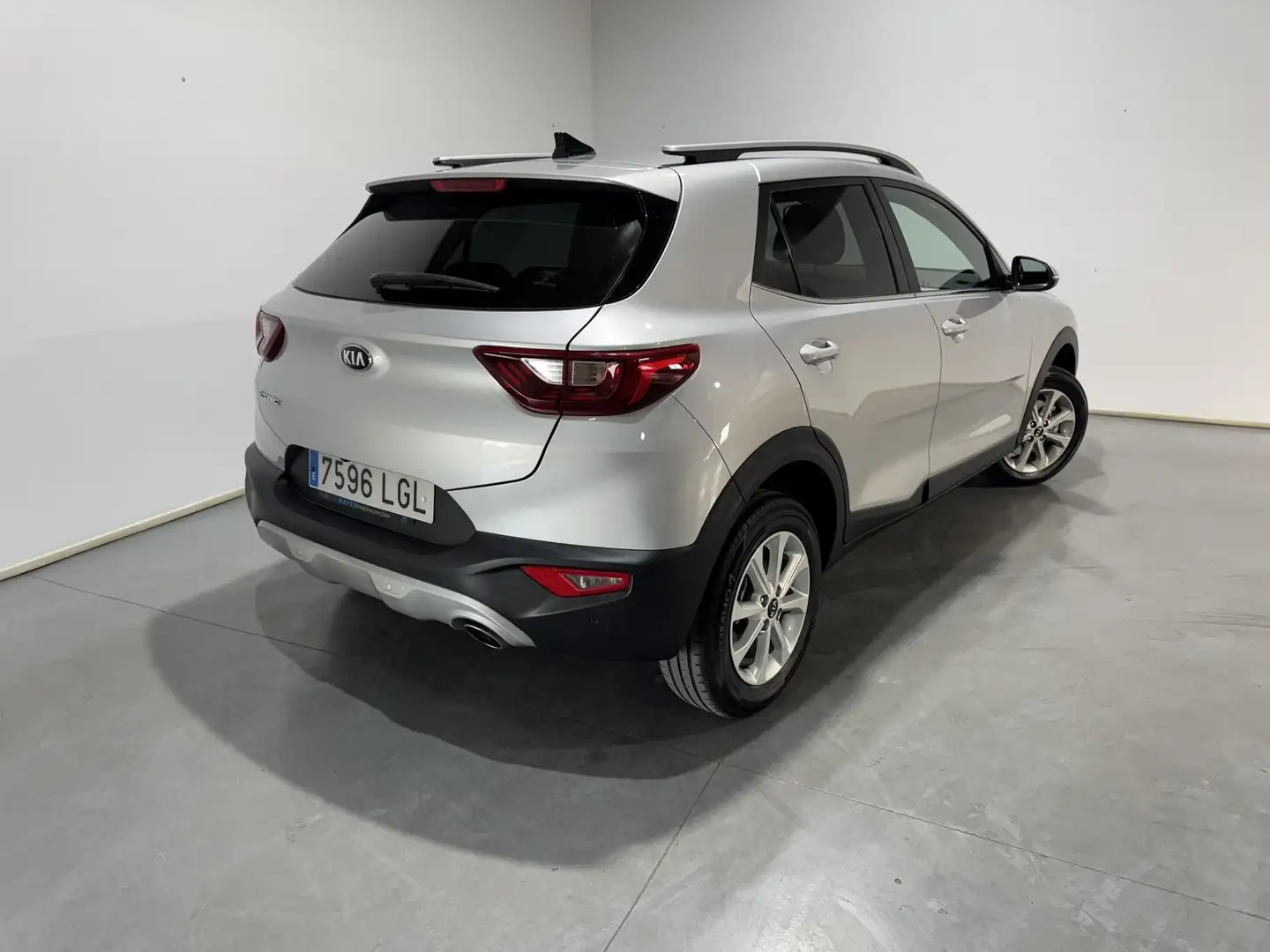 Kia Stonic 1.2 CVVT Eco-Dynamic Drive 84 Zilver - 2