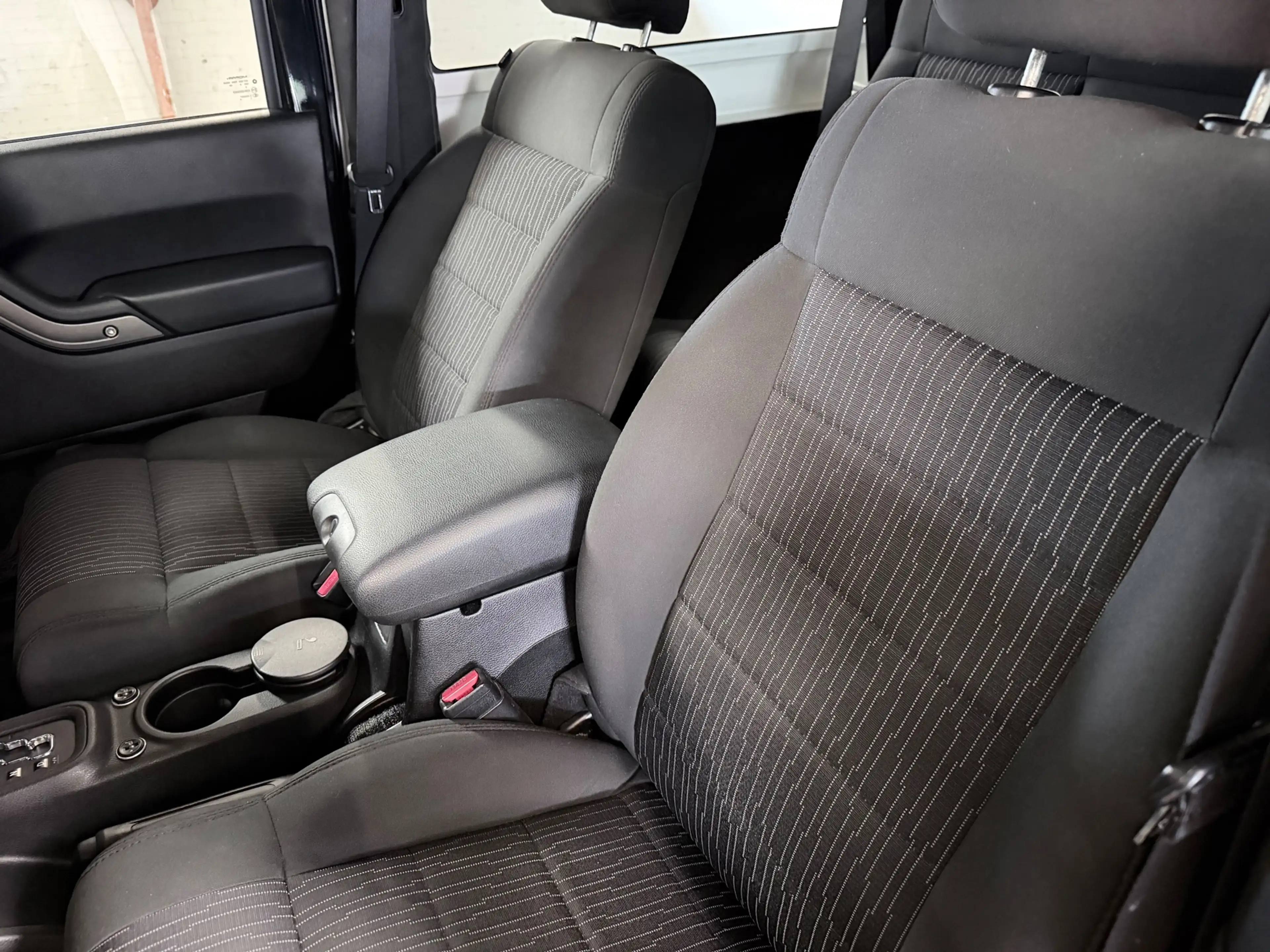 Jeep Wrangler JK - Just arrived 3.6 benzine — photo 11